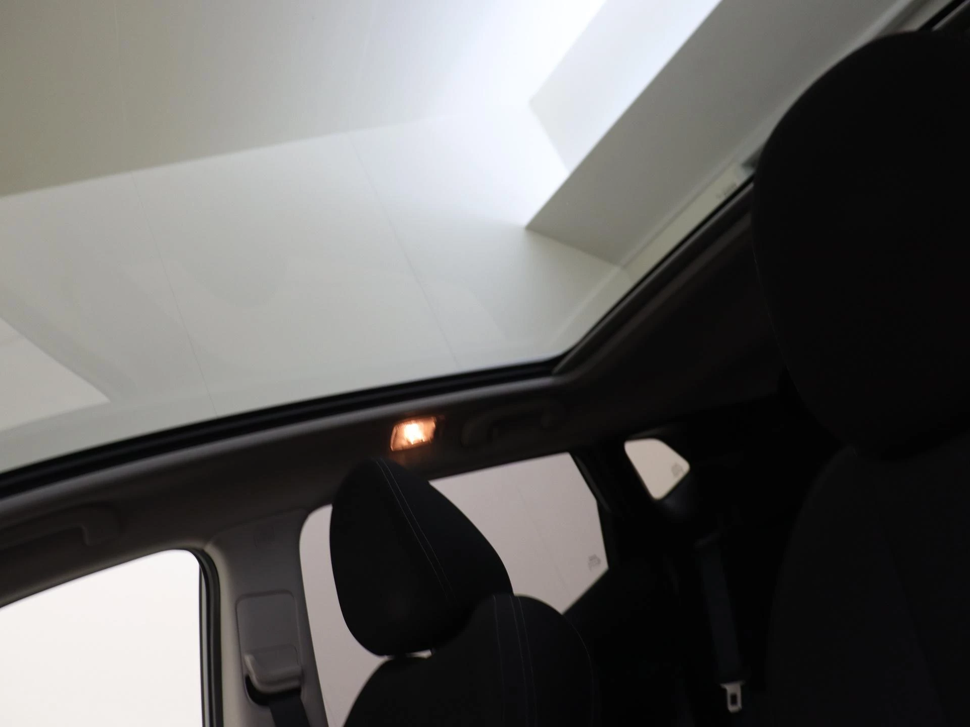 Nissan-QASHQAI-image-24