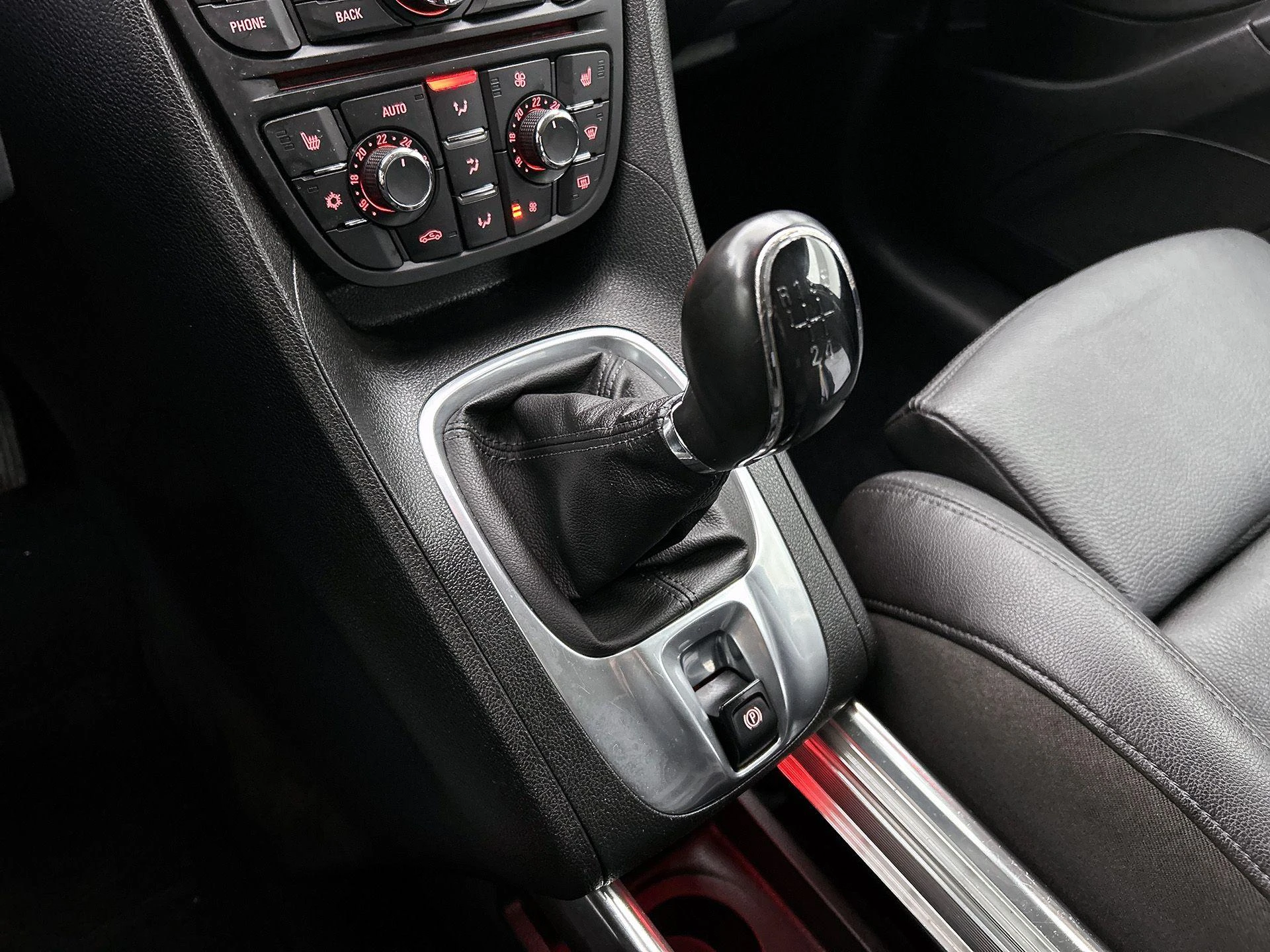 Opel-Meriva-image-12