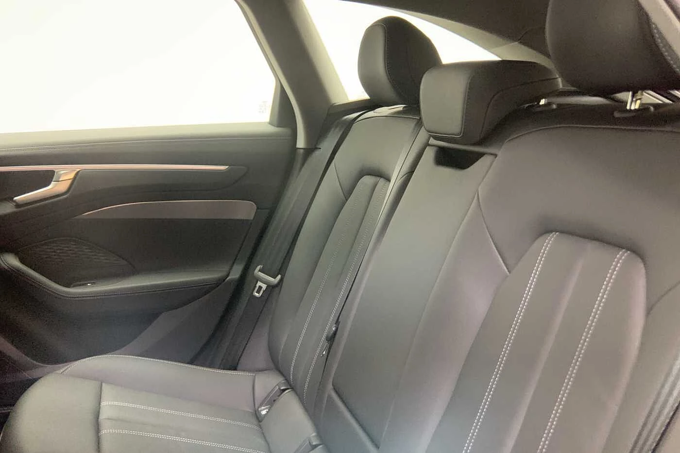 Audi-A6-image-9