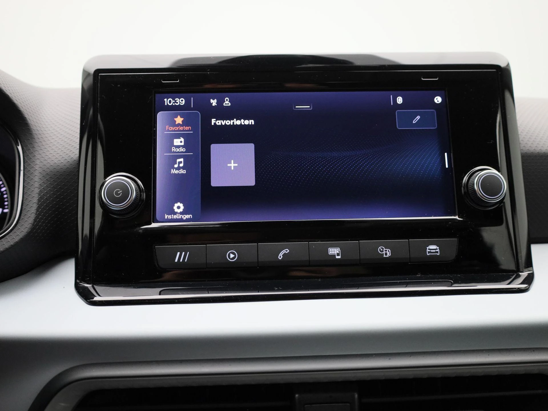 SEAT-Ibiza-image-17