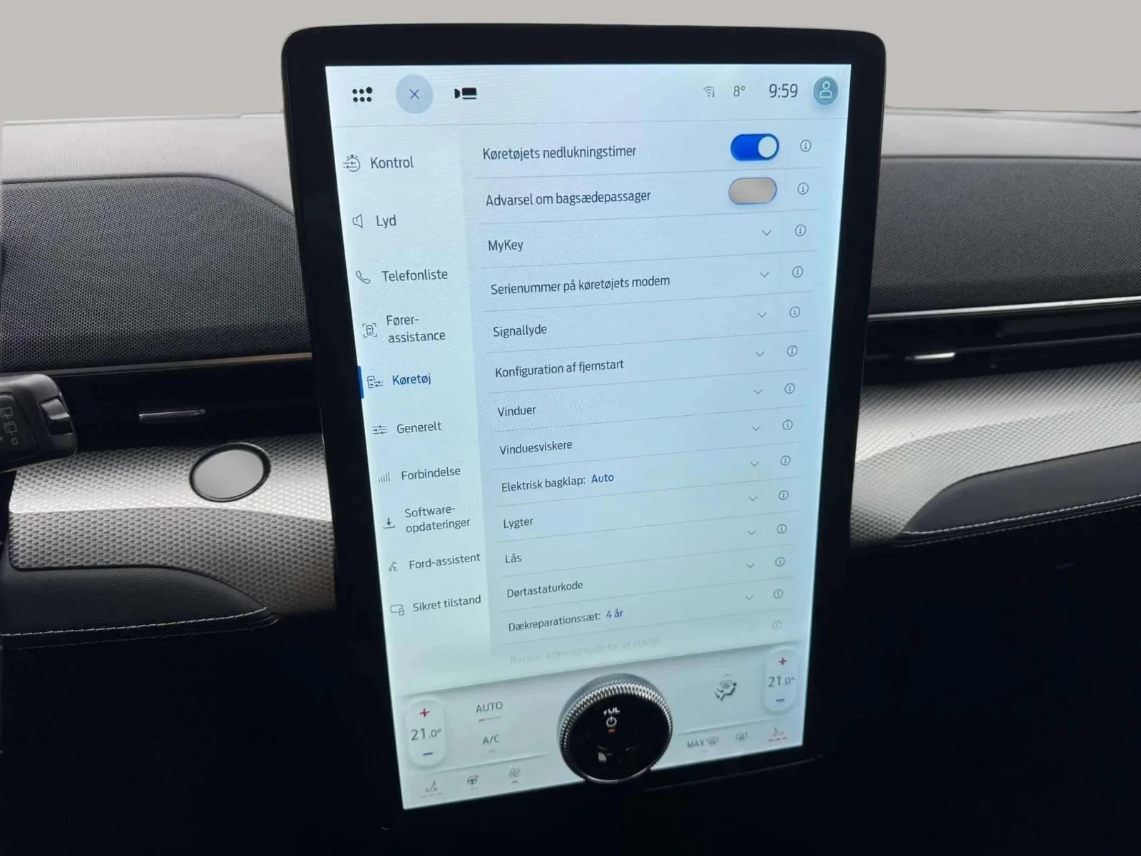 Ford-Mustang Mach-E-image-16