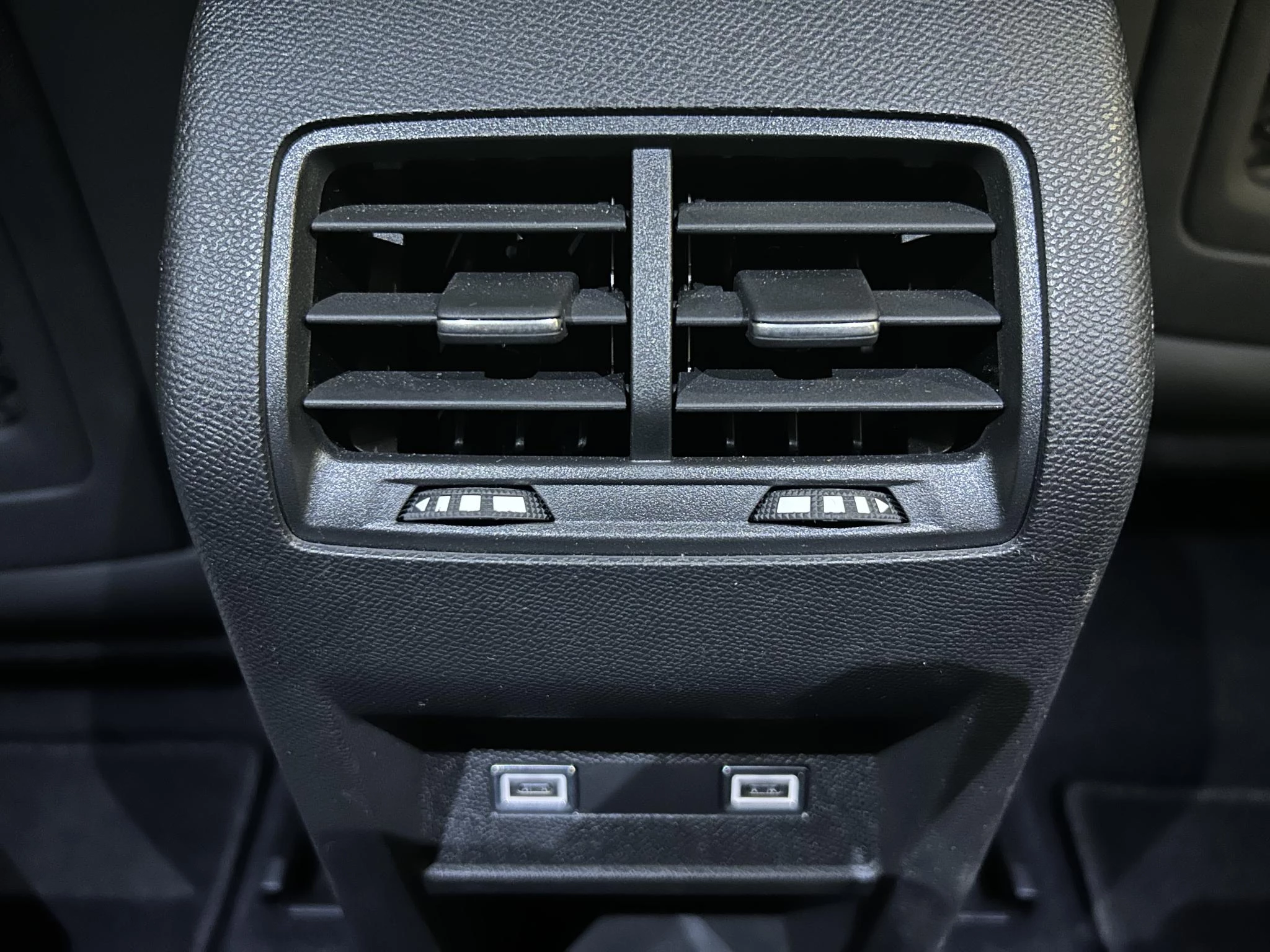 Peugeot-e-308-image-22