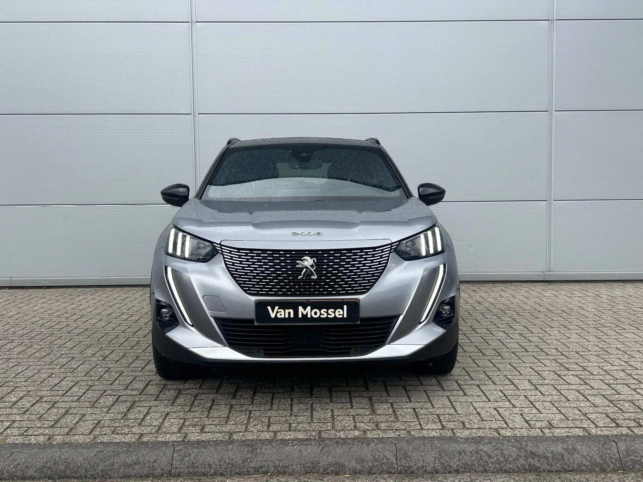 Peugeot e-2008 EV GT 50 kWh