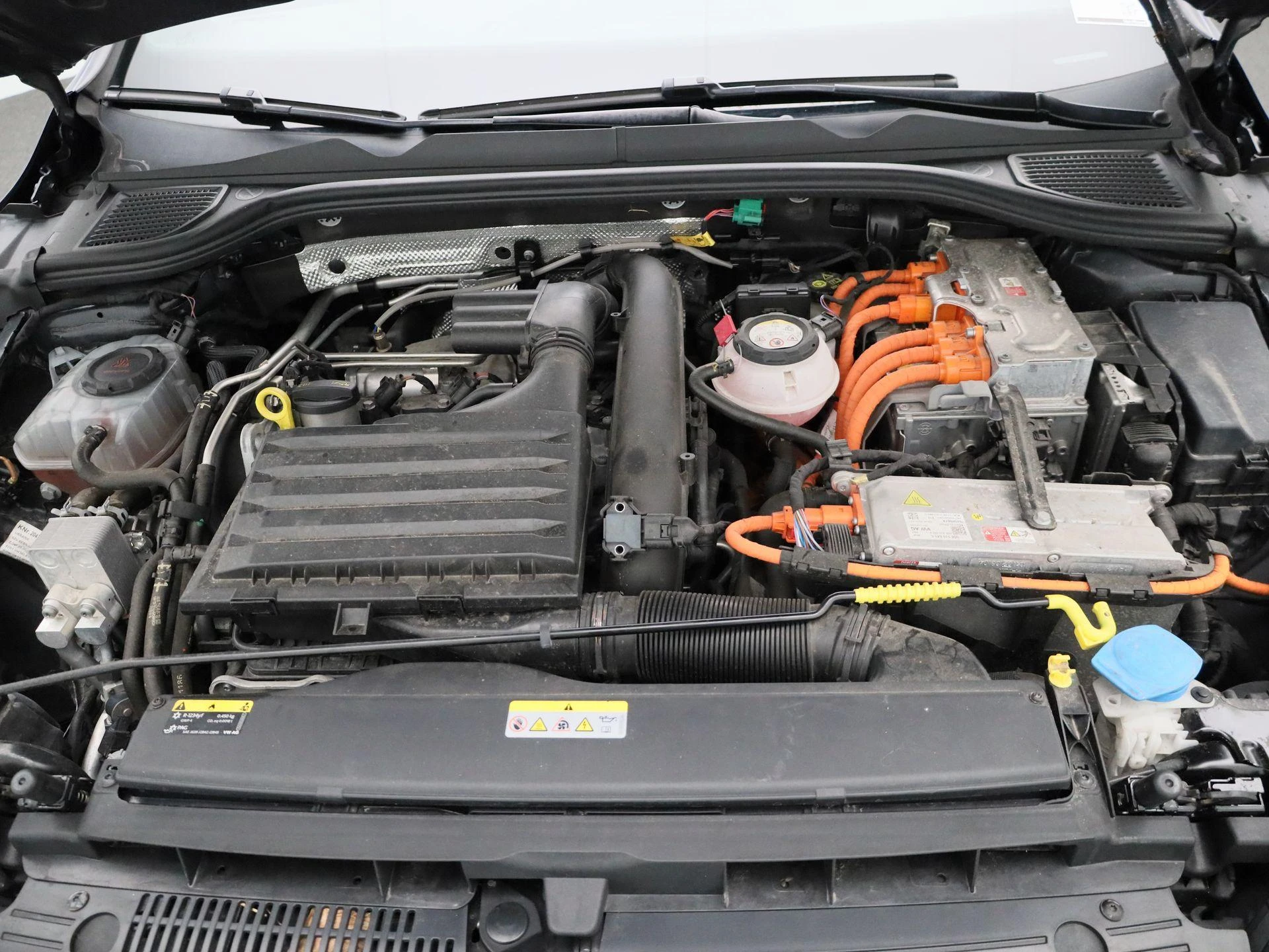 Volkswagen-Golf-image-45