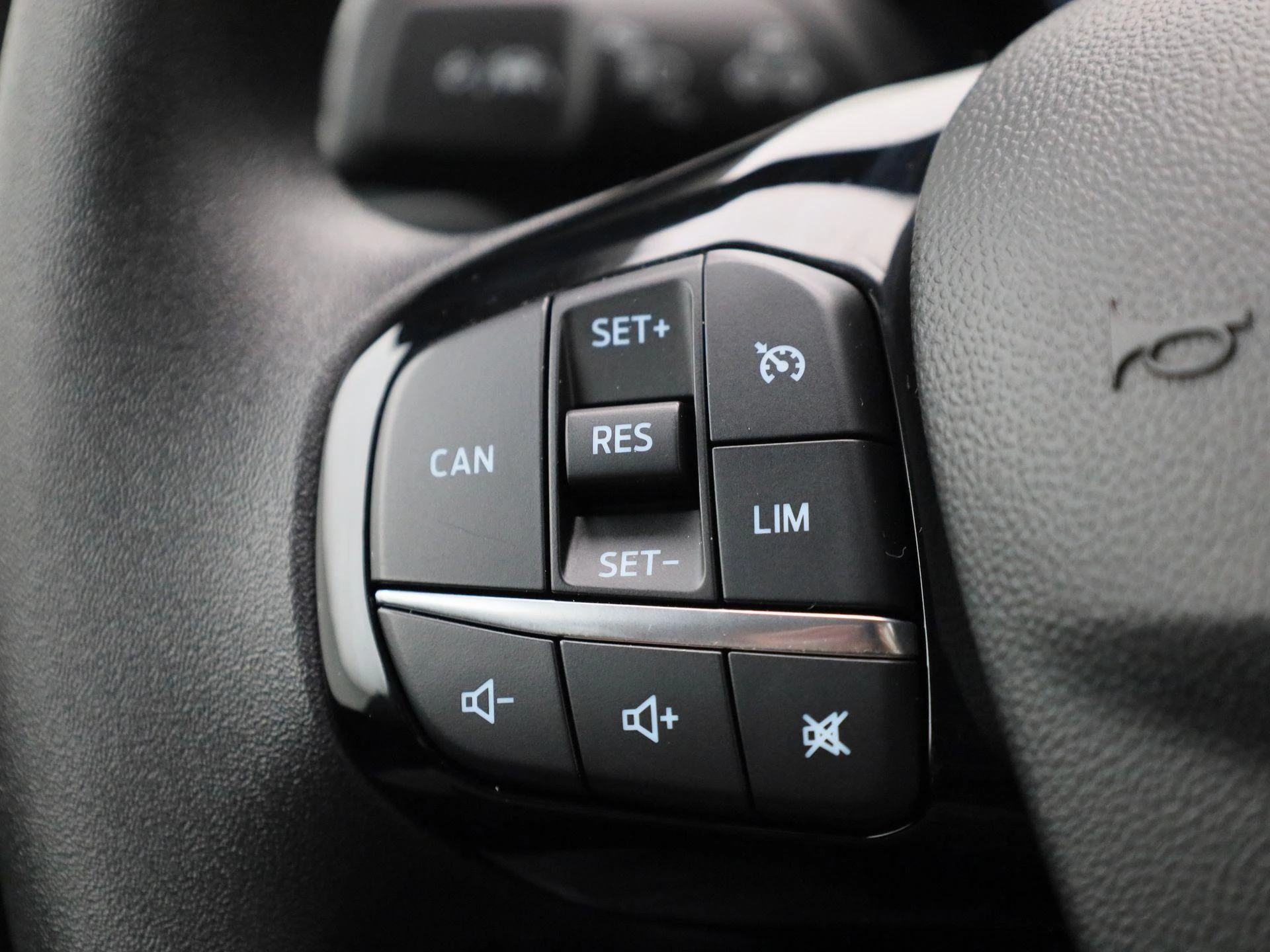 Ford Fiesta 1.0i EcoBoost MHEV 92kW Connected