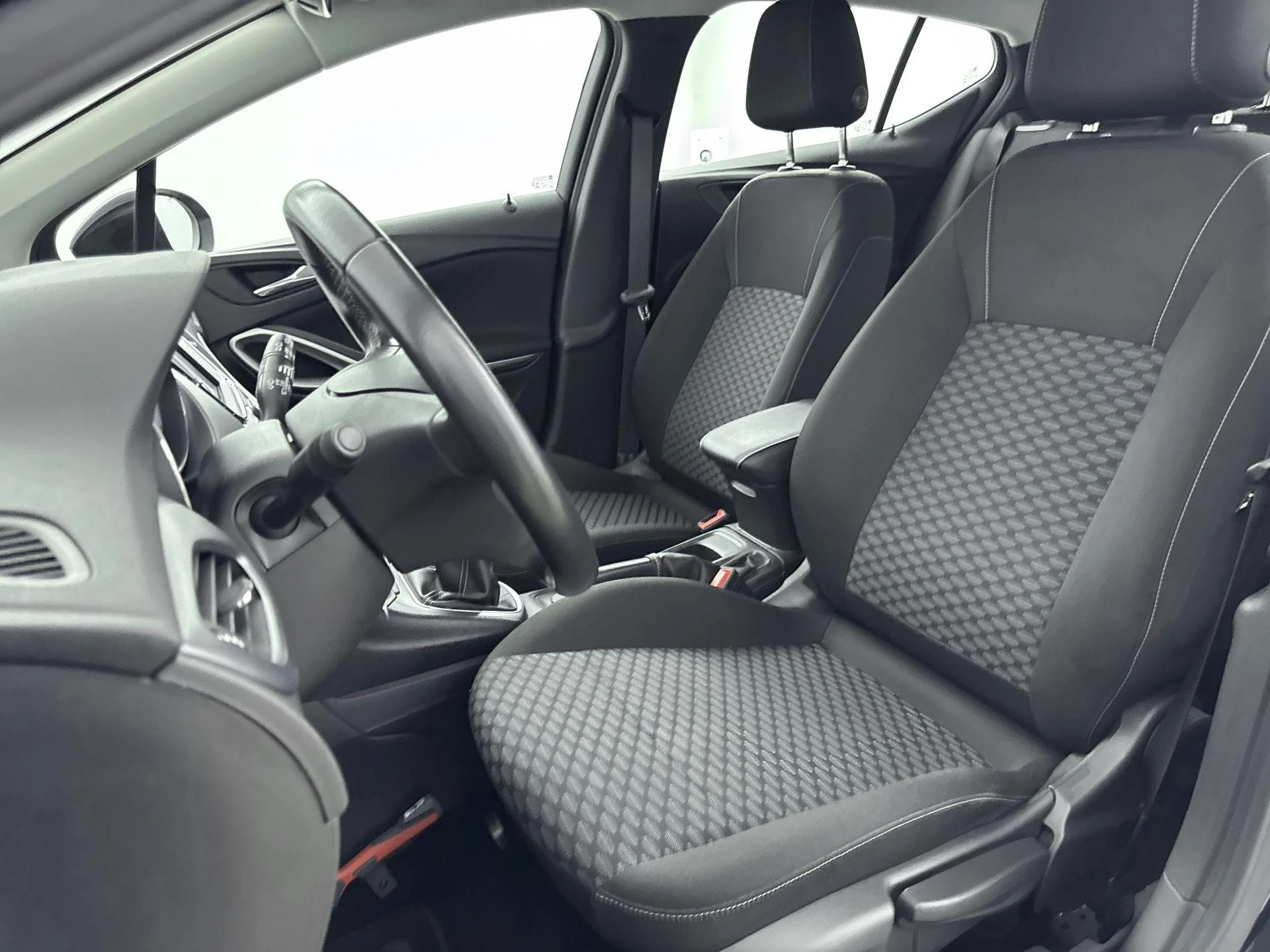 Opel-Astra-image-25