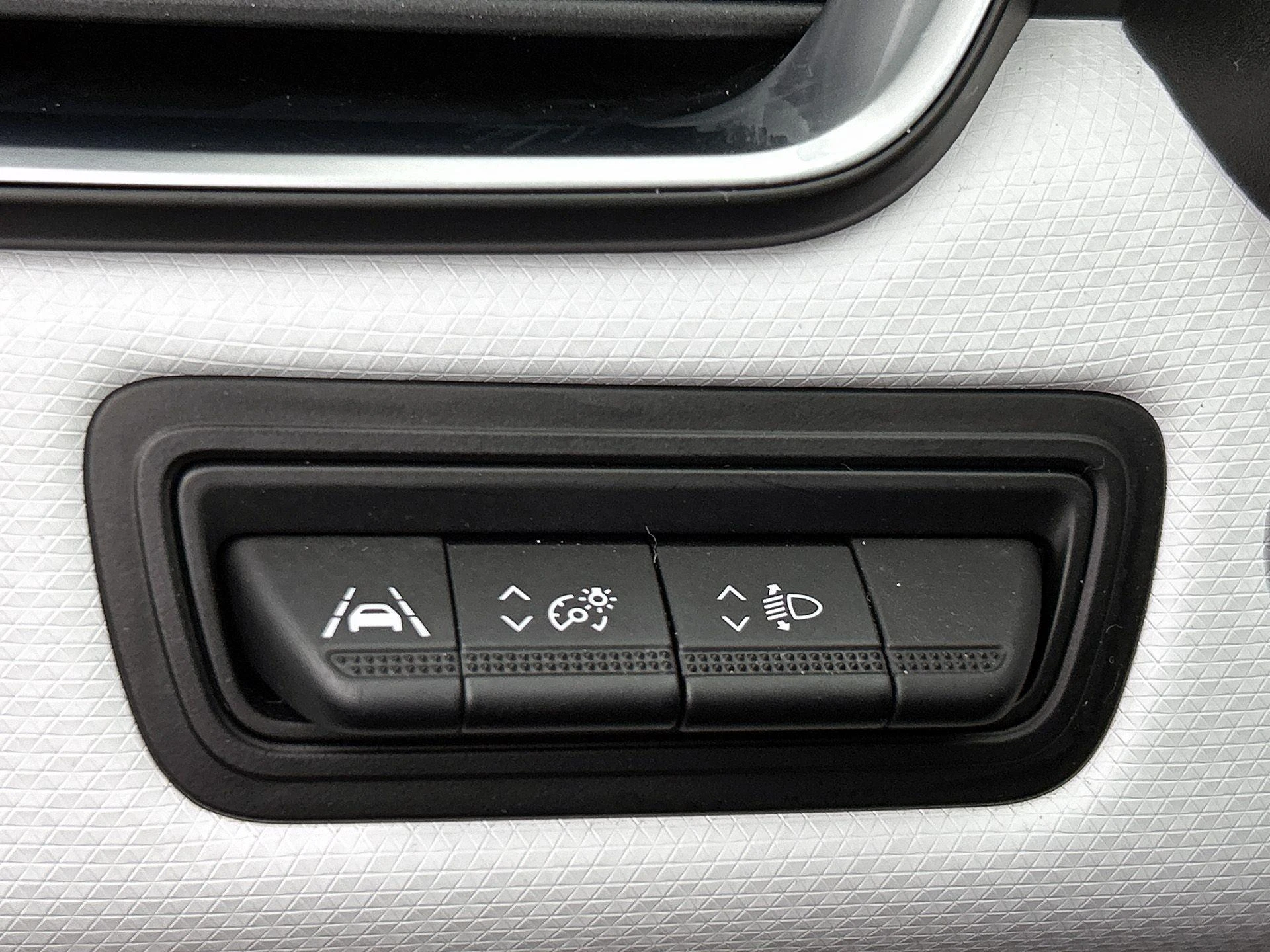 Renault-Clio-image-16