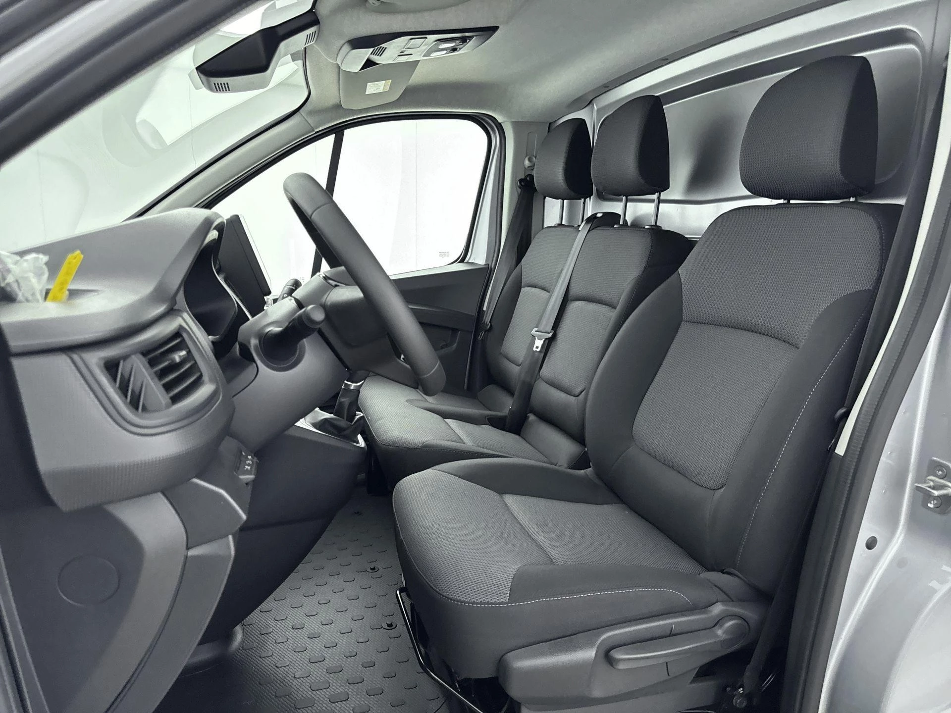 Renault-Trafic-image-13