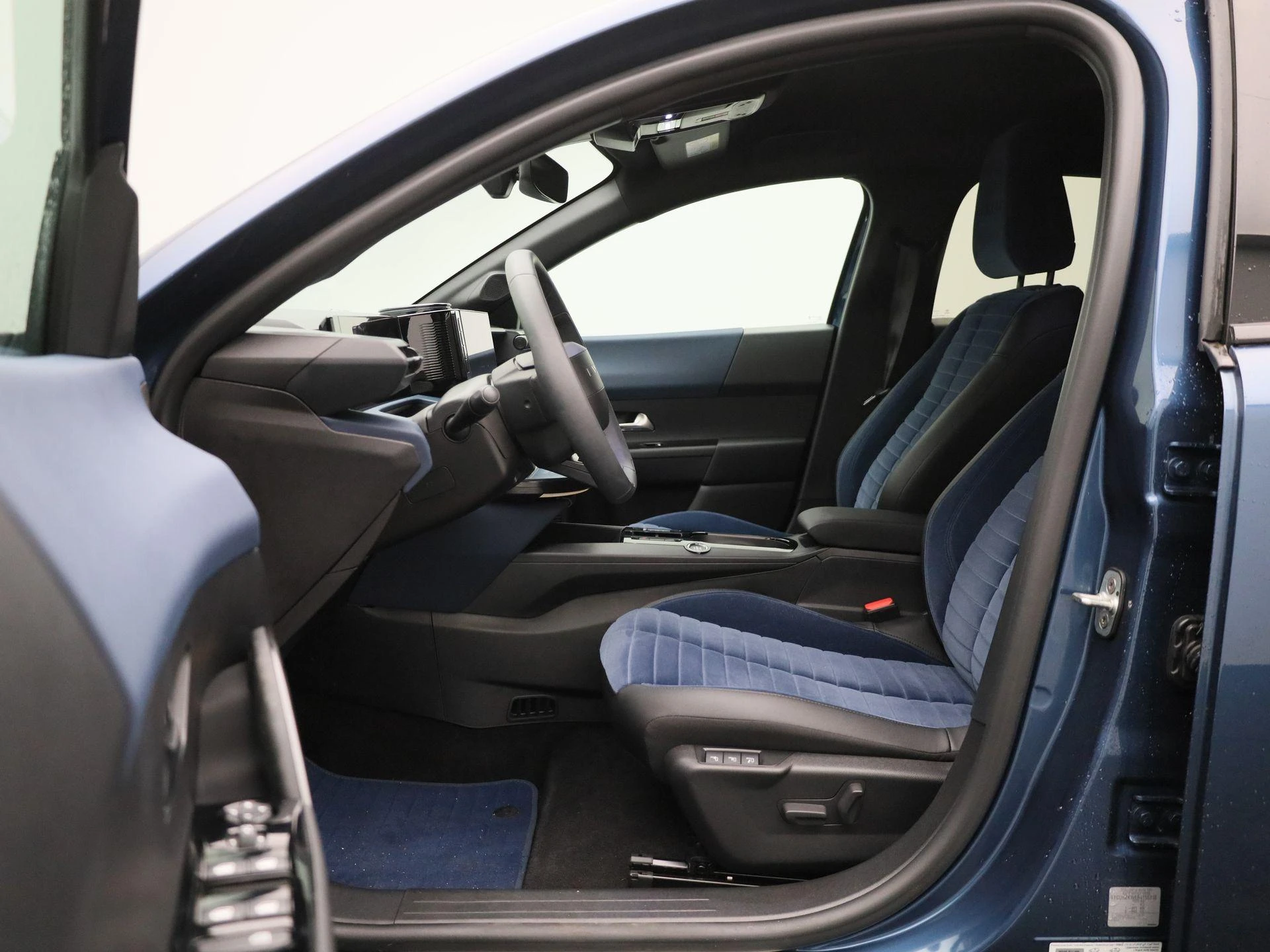 Lancia Ypsilon Edizione Cassina Limitata 51 kWh