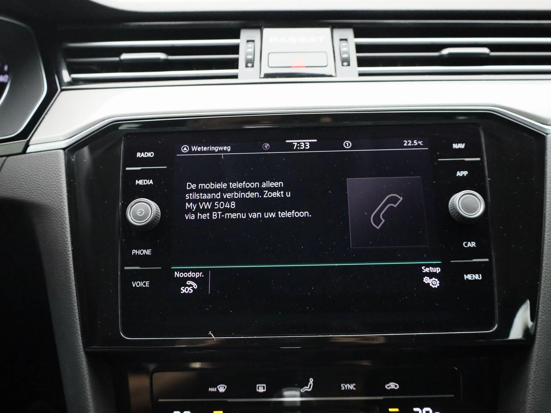 Volkswagen-Passat-image-24