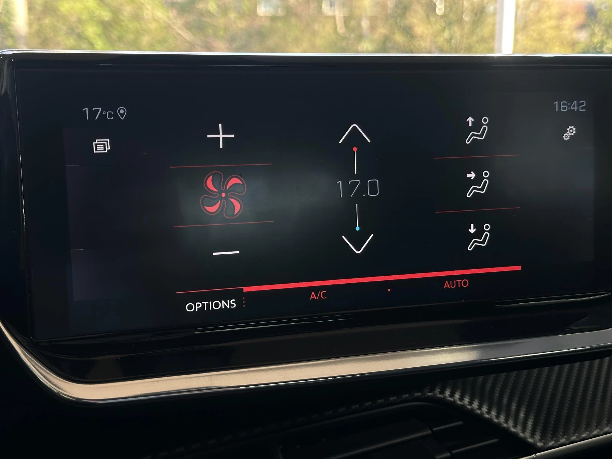 Peugeot-2008-image-16