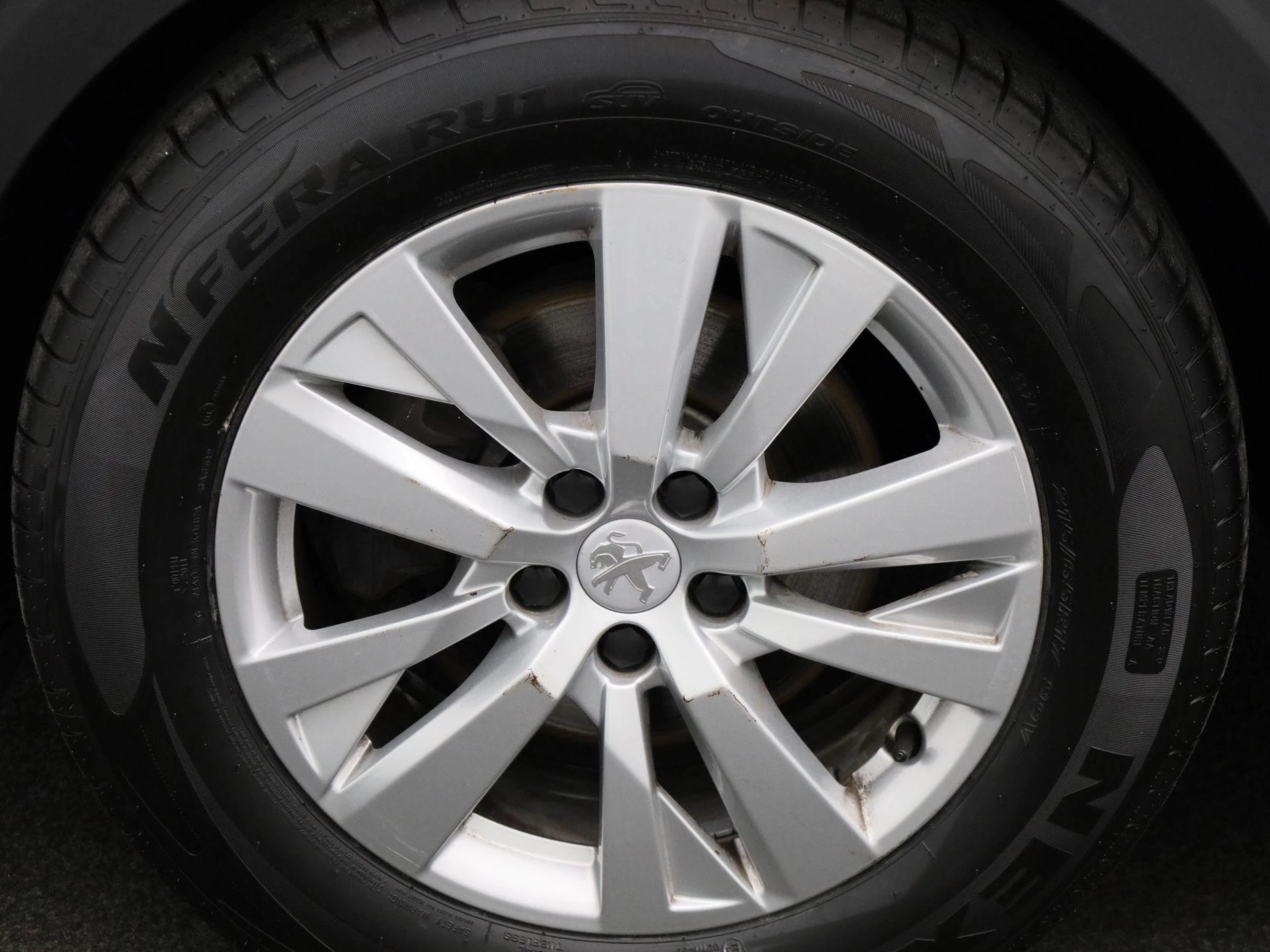 Peugeot 5008 1.5 BlueHDi 96kW S&S EAT8 Active Pack
