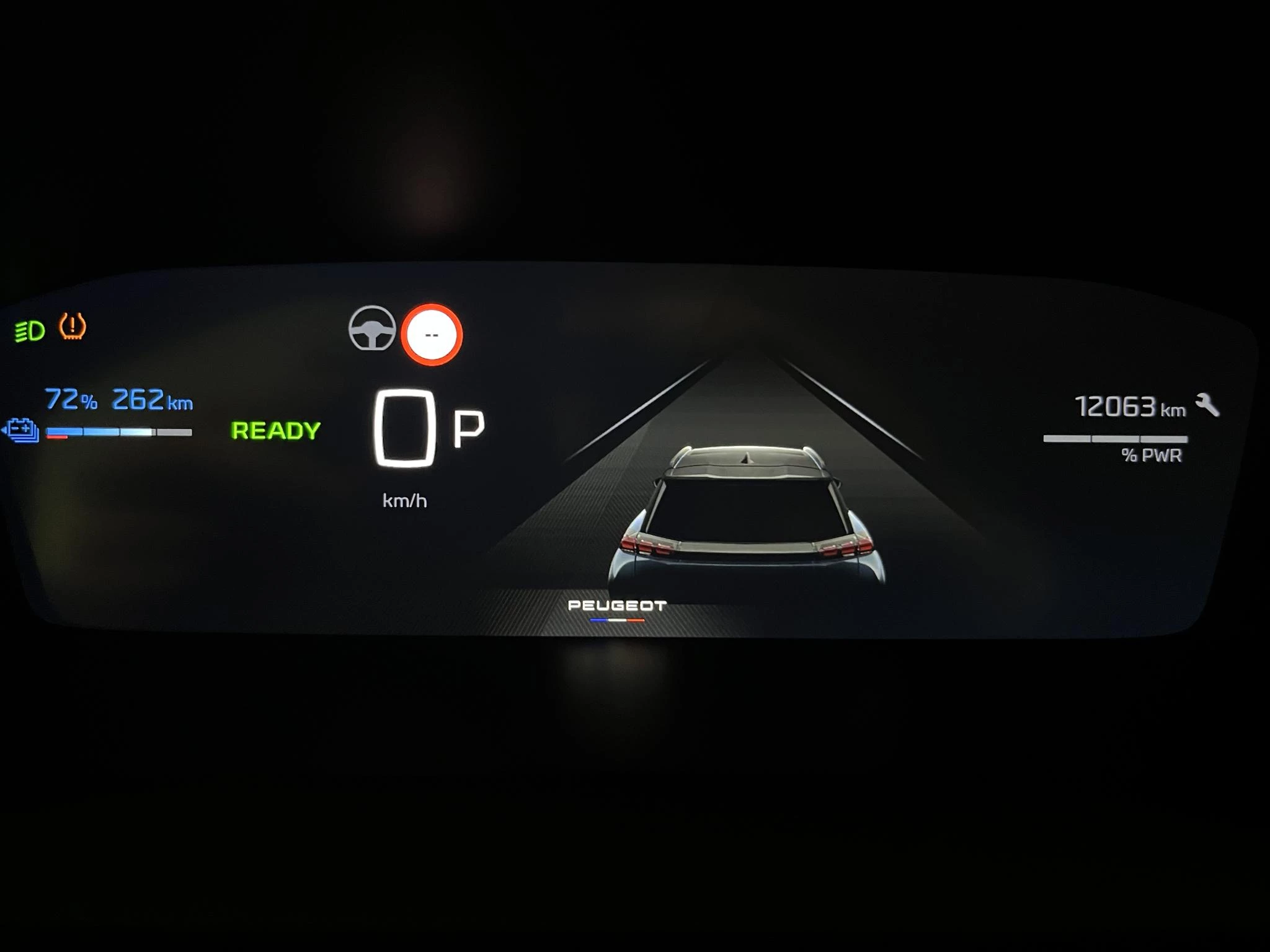 Peugeot-e-2008-image-7