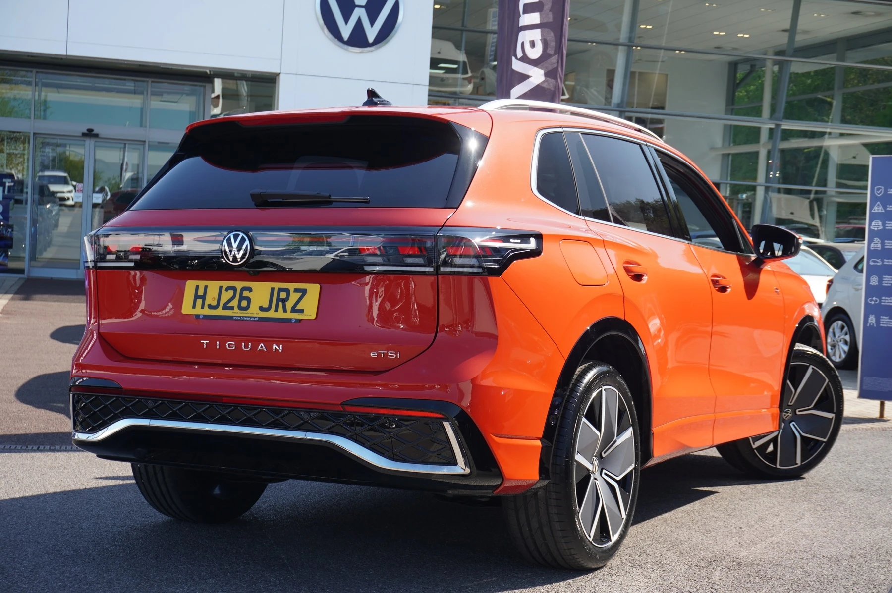 Volkswagen-Tiguan-image-37