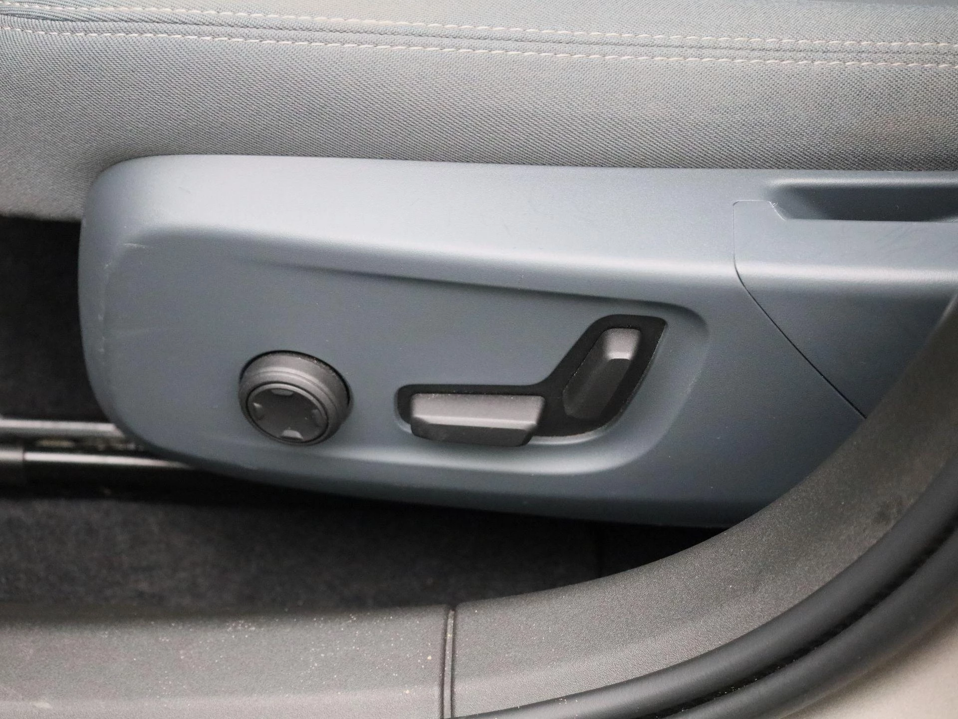 Polestar-2-image-29