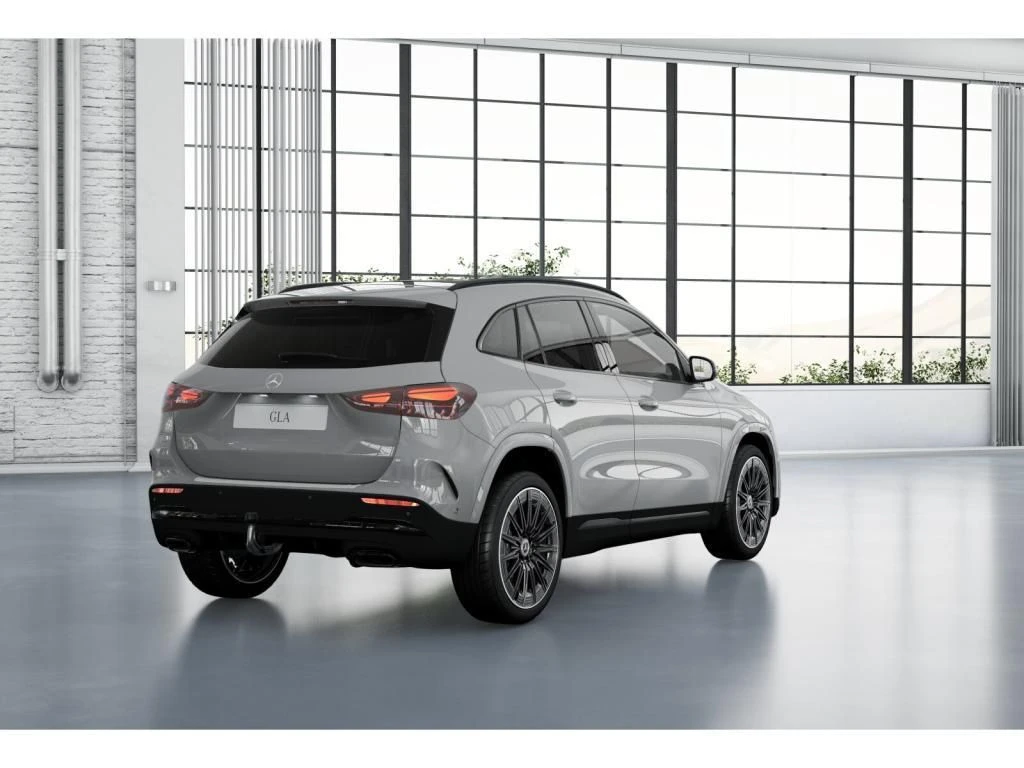 Mercedes-Benz-GLA 200 d-image-2