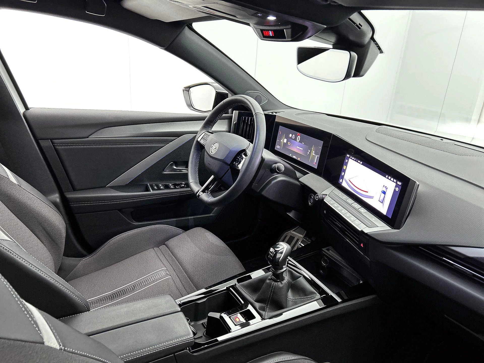 Opel-Astra-image-30