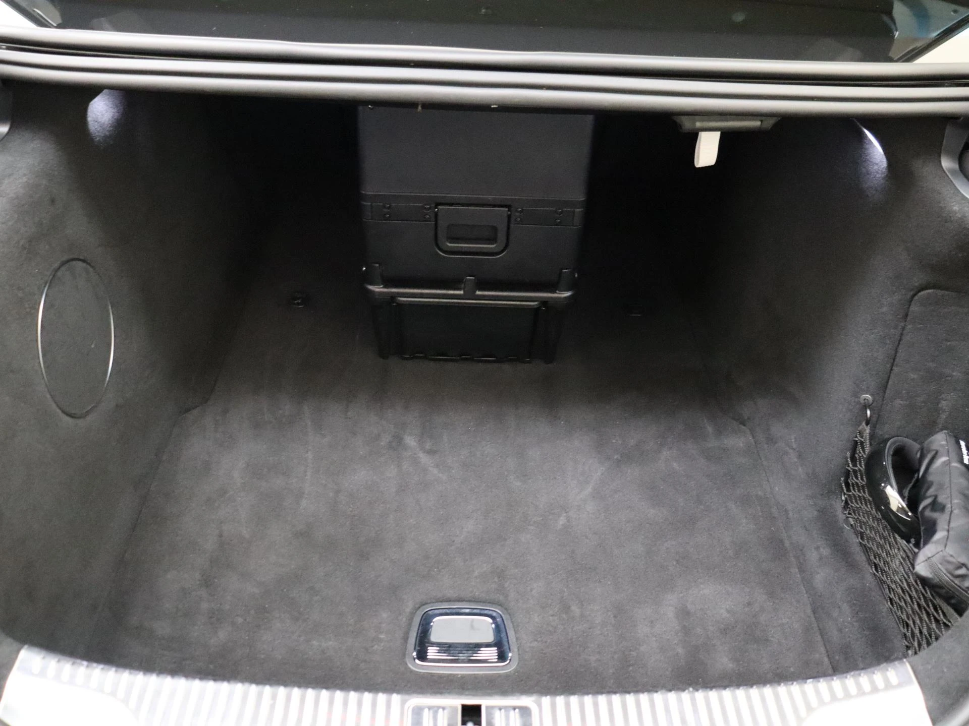 Mercedes-Benz-S-Klasse-image-29