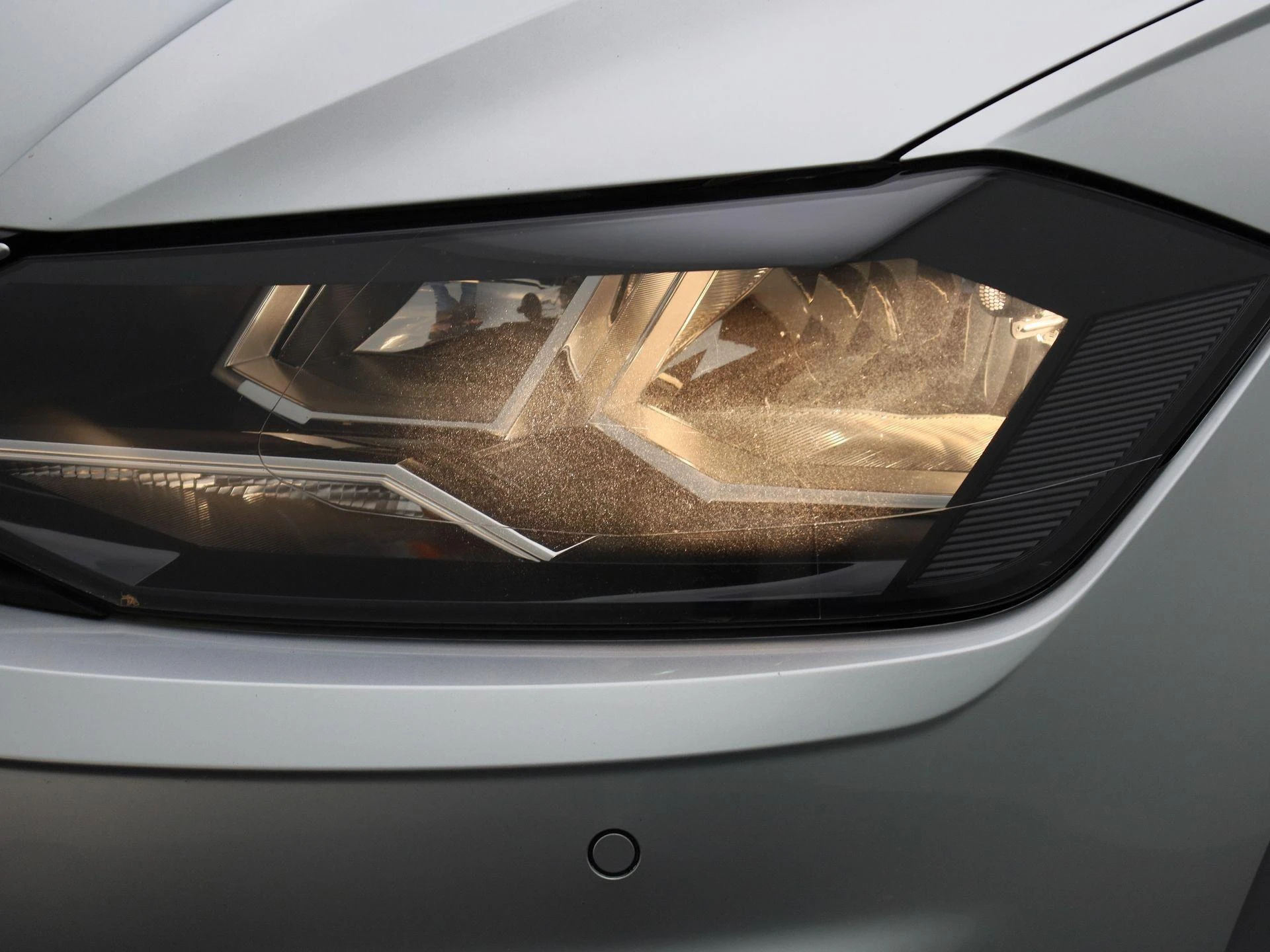 Volkswagen-Polo-image-12
