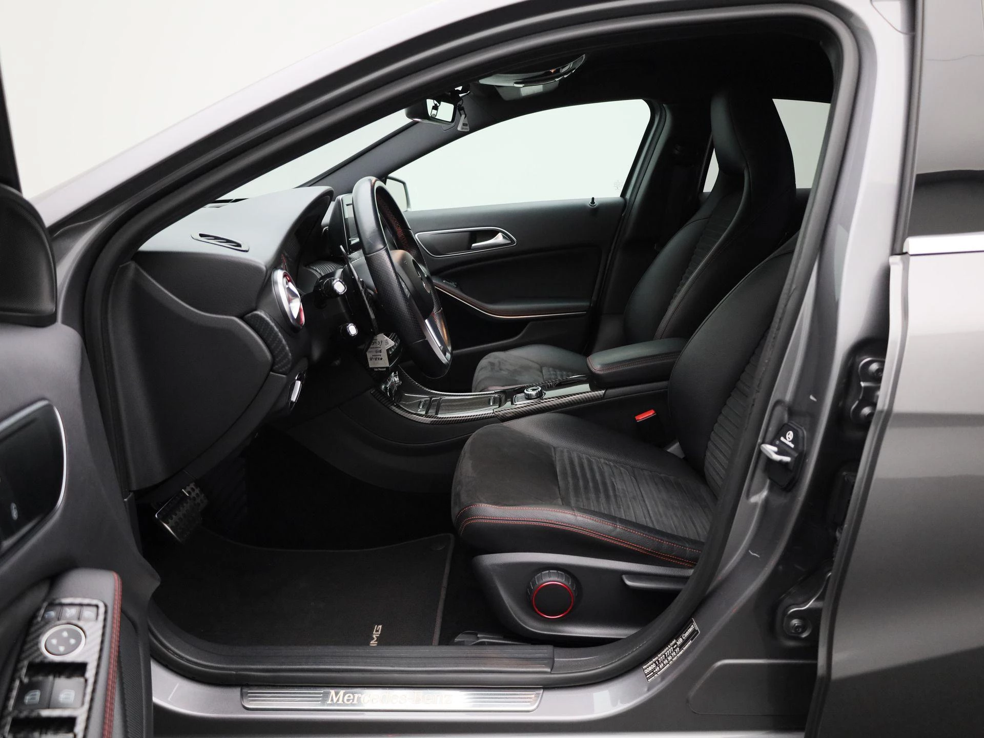 Mercedes-Benz-A-Klasse-image-8