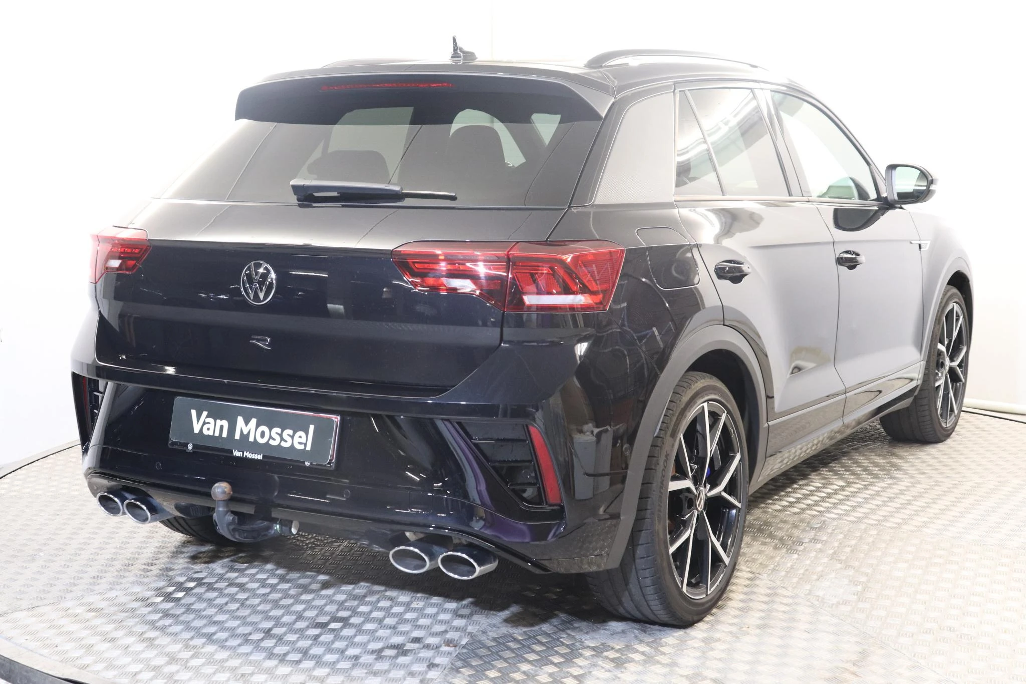 Volkswagen-T-Roc-image-4