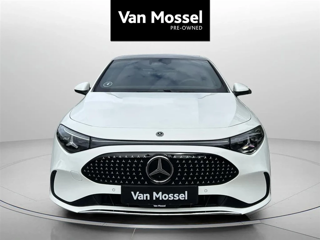 Mercedes-Benz-CLA-image-1