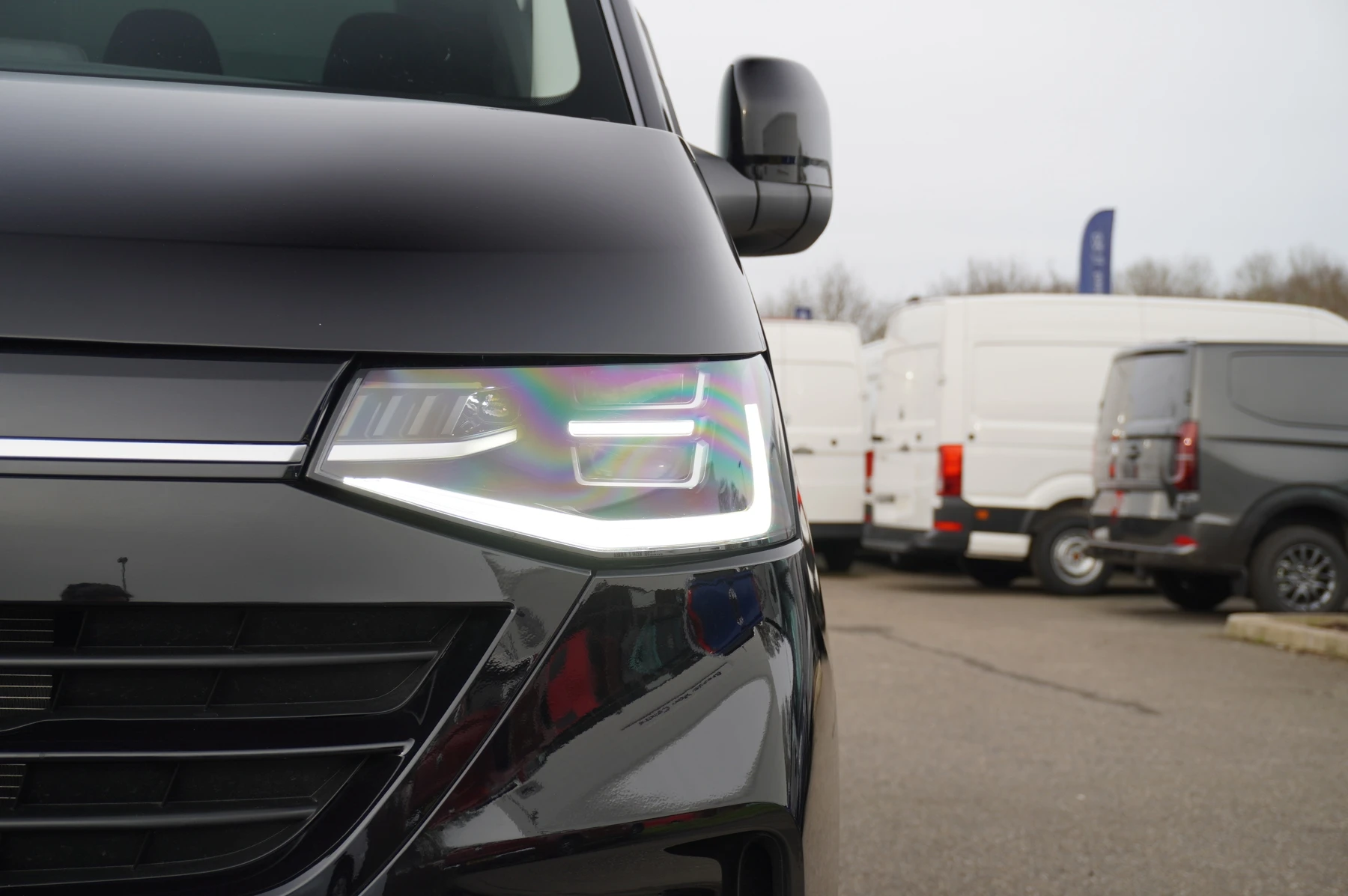 Volkswagen-Transporter-image-49