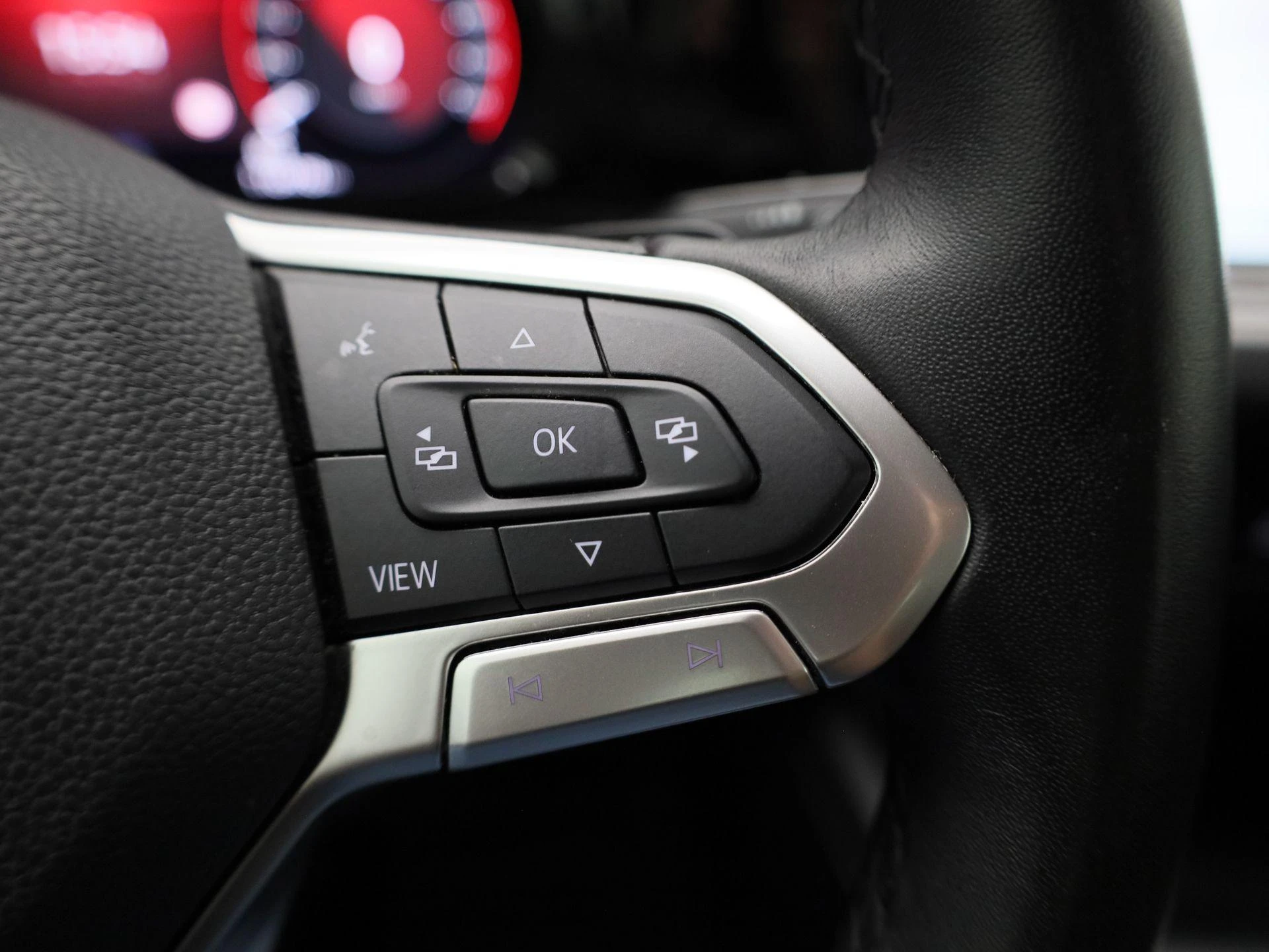 Volkswagen-Golf-image-15