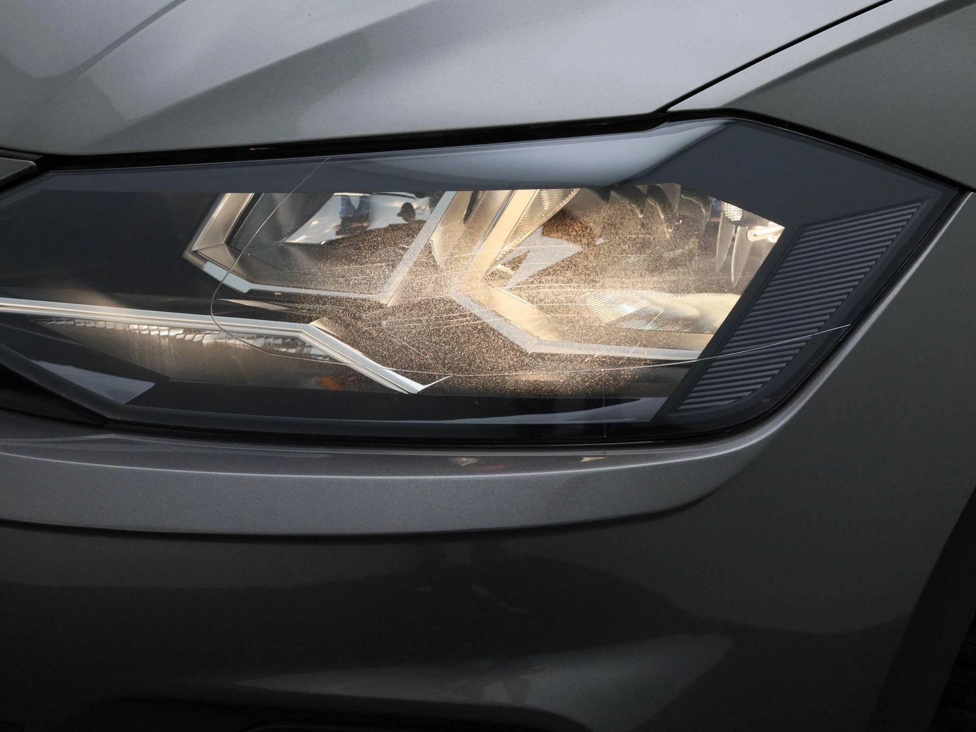 Volkswagen-Polo-image-13