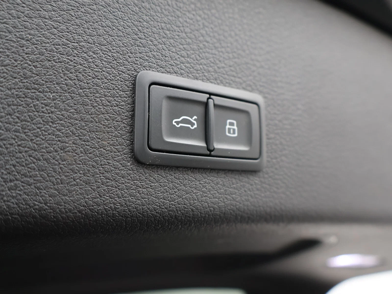 Audi-e-tron-image-11