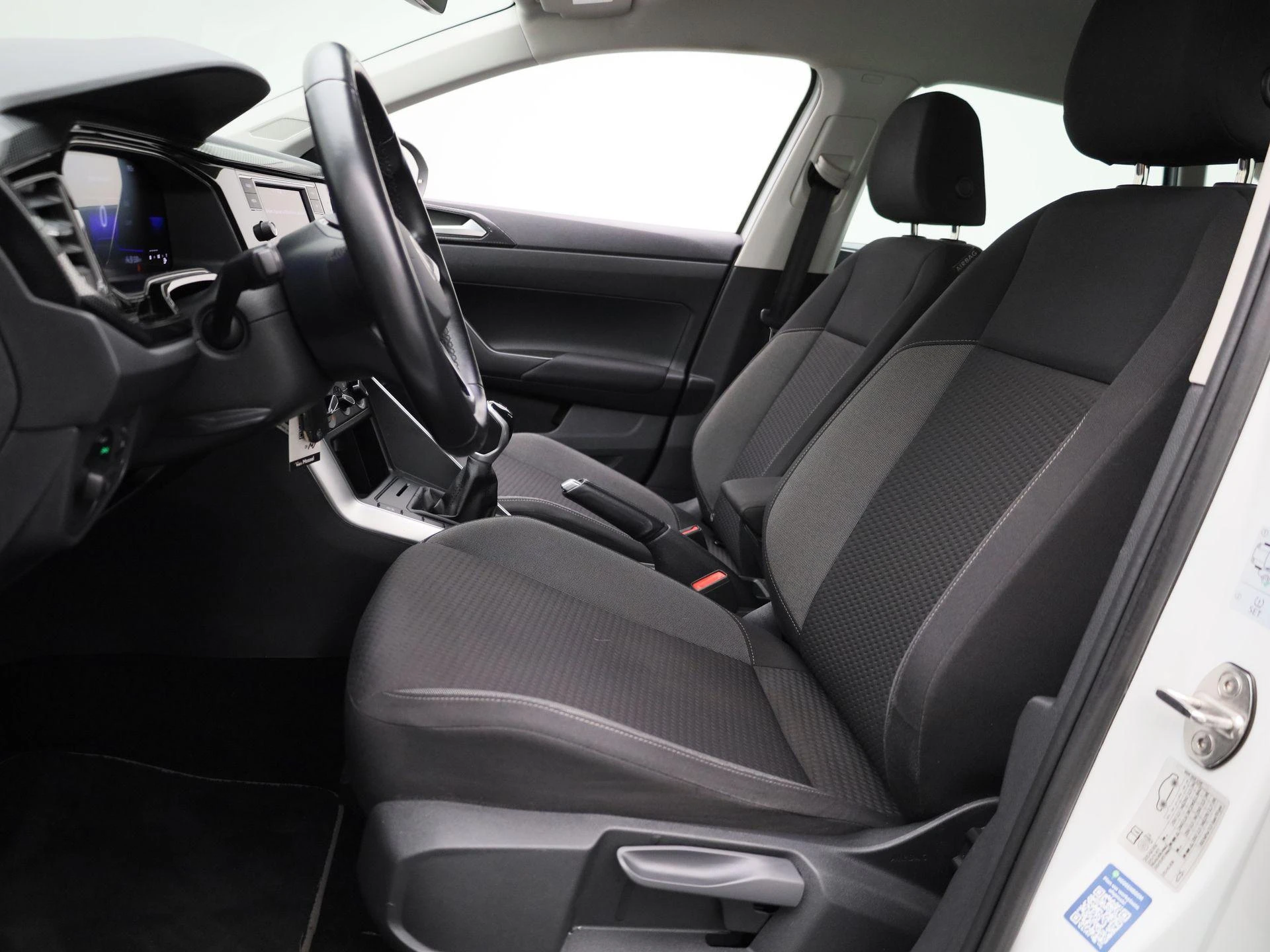 Volkswagen-Taigo-image-10