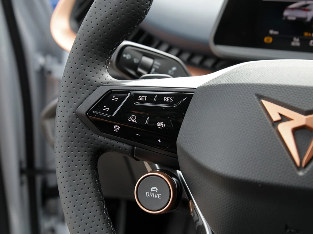 CUPRA Tavascan VZ 250 kW/340 PS 77kWh 4Drive