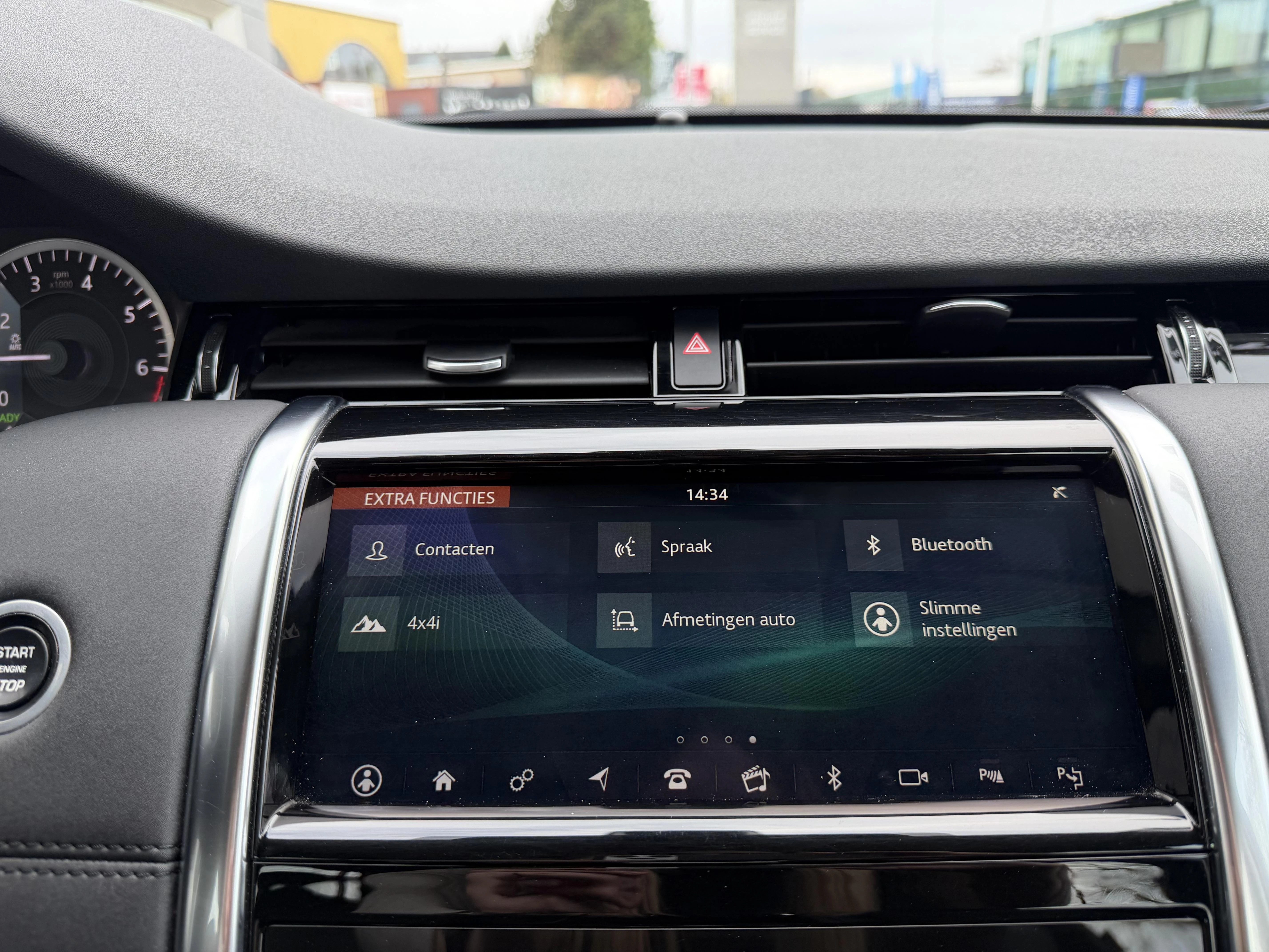 Land Rover-Discovery Sport-image-19