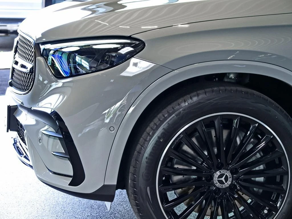 Mercedes-Benz-GLC 450 d-image-3