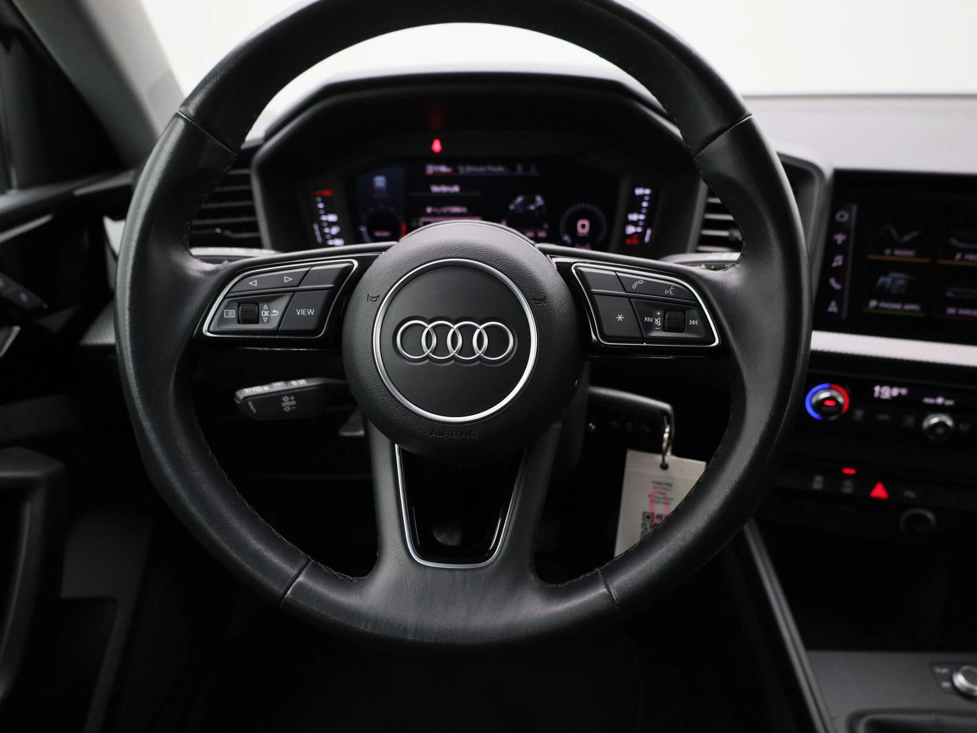 Audi-A1 Sportback-image-6