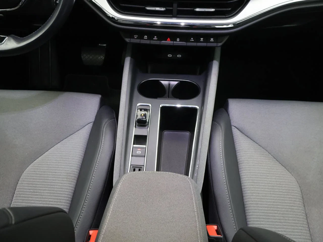 Škoda-Enyaq iV-image-18