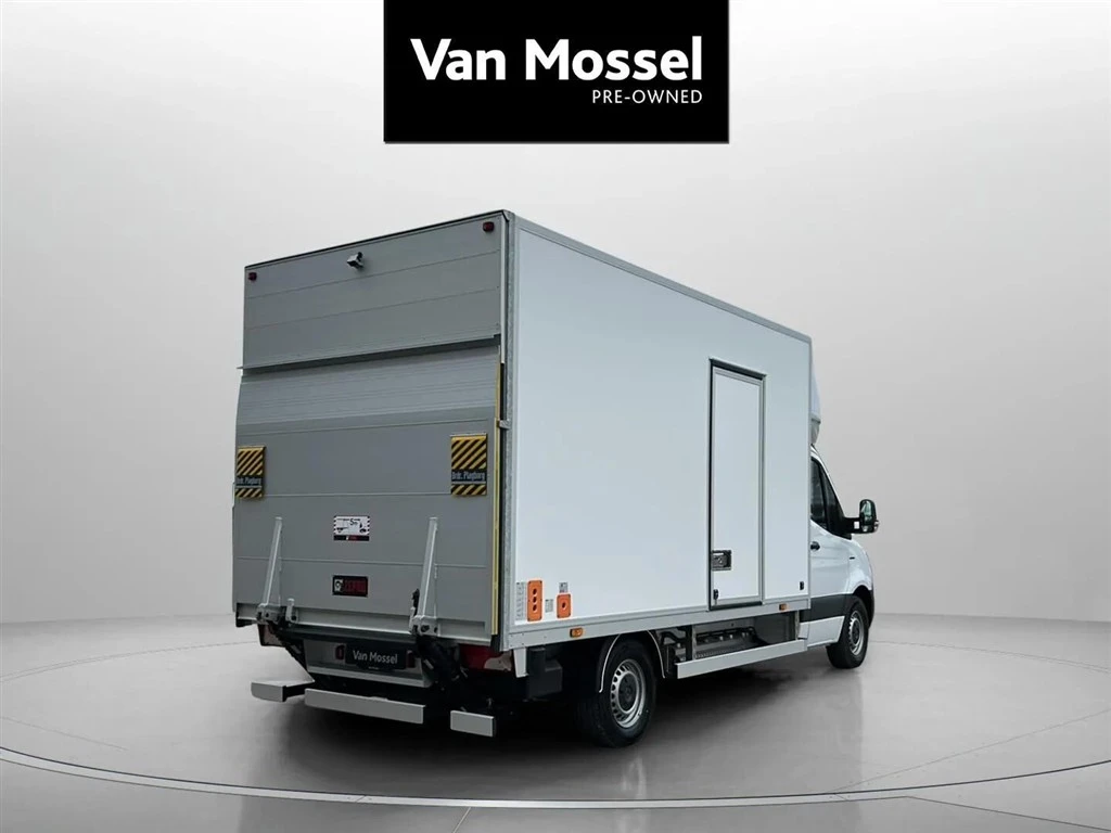 Mercedes-Benz-eSprinter-image-1