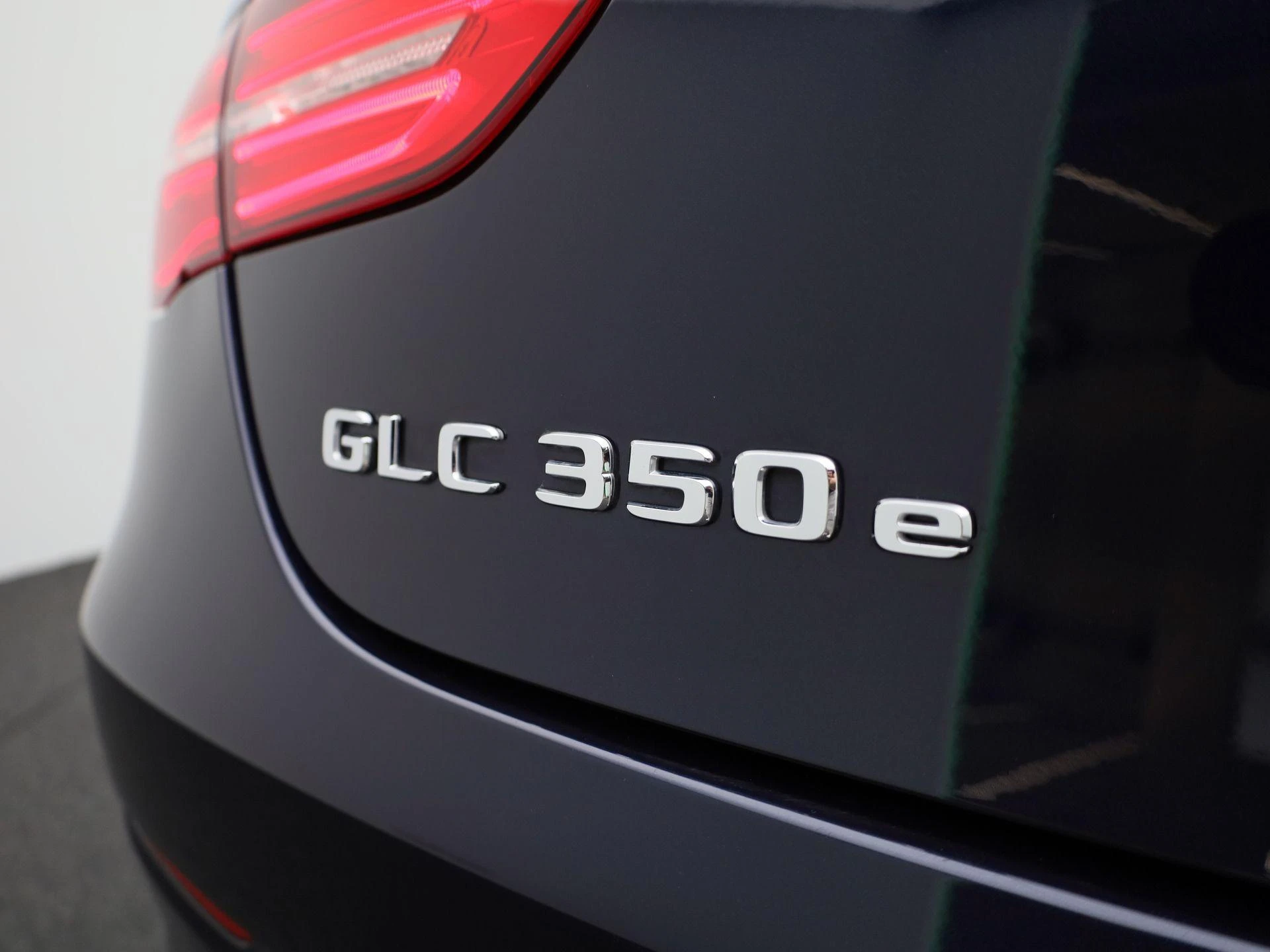 Mercedes-Benz-GLC-image-34