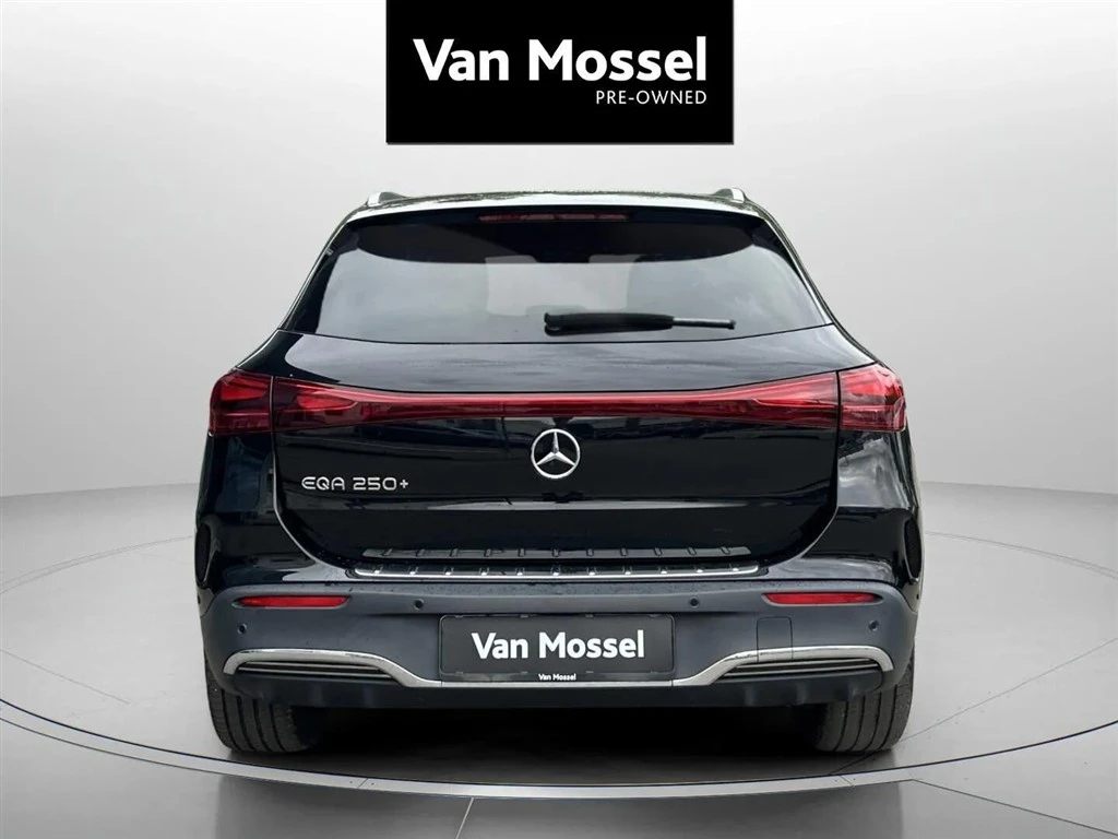 Mercedes-Benz-EQA-image-5