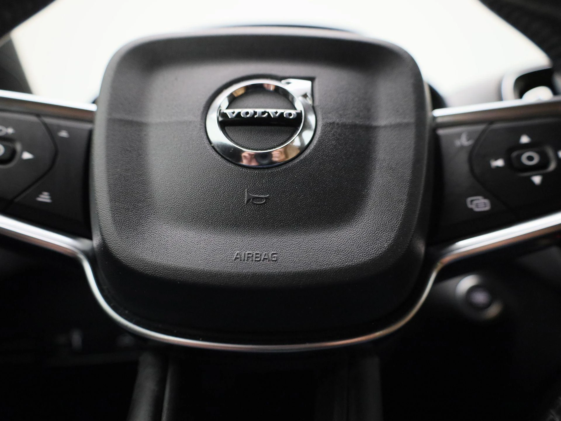 Volvo-XC40-image-23
