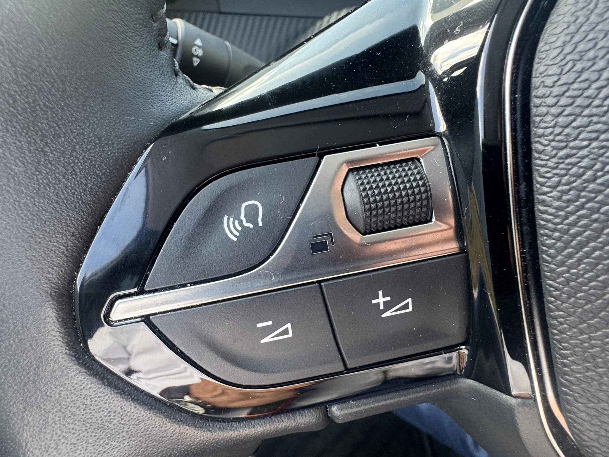 Peugeot-208-image-15