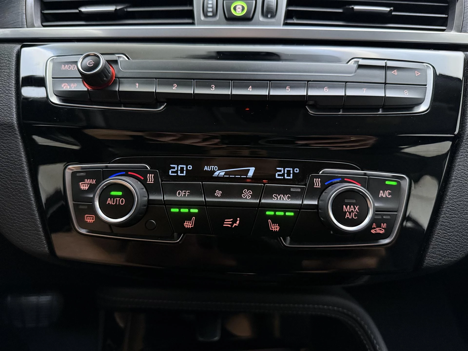 BMW X1 sDrive20i Orange Edition II