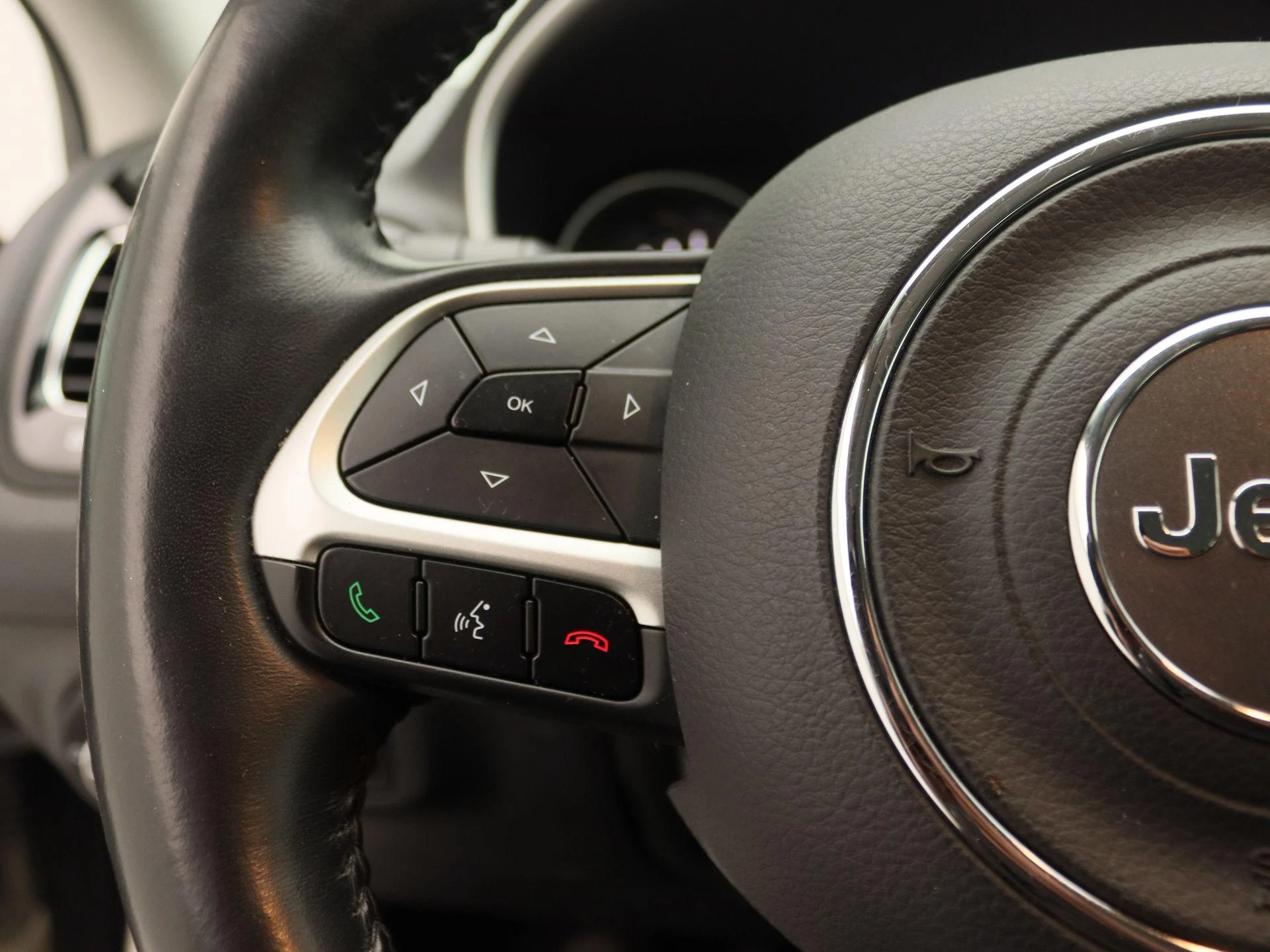 Jeep-Compass-image-18