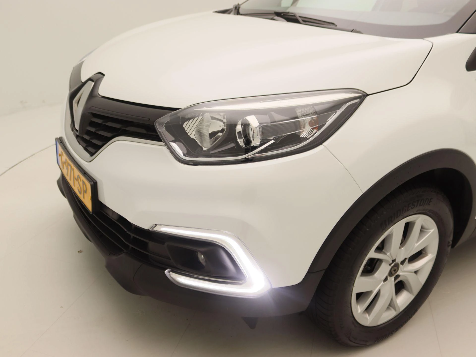 Renault-Captur-image-14
