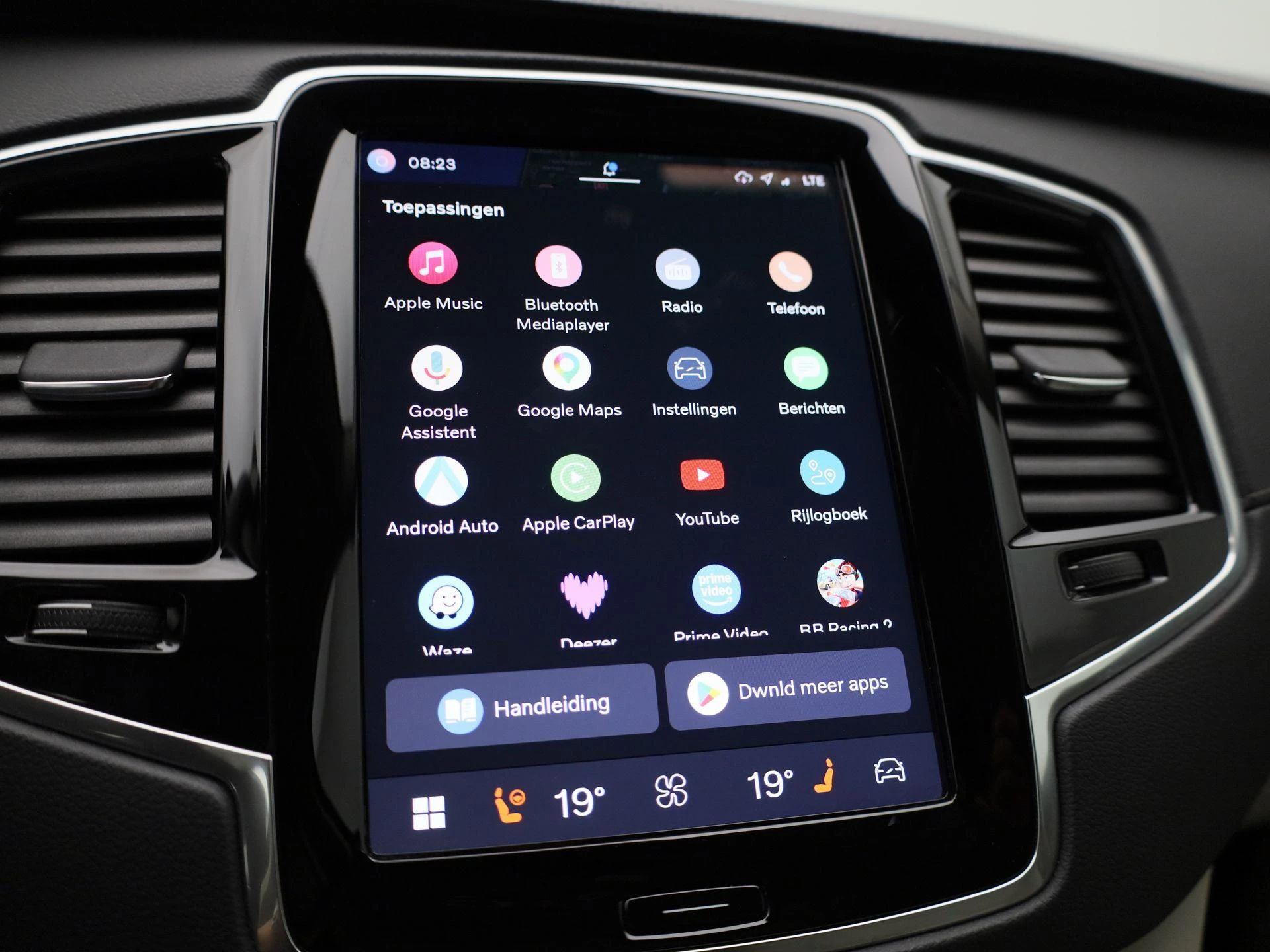 Volvo-XC90-image-19