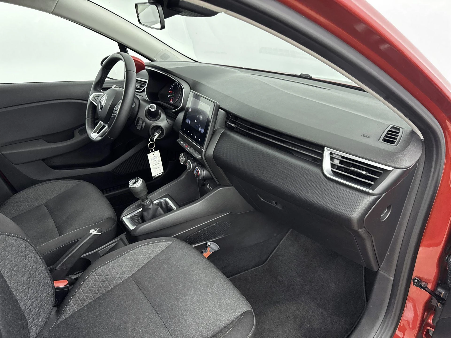 Renault-Clio-image-7