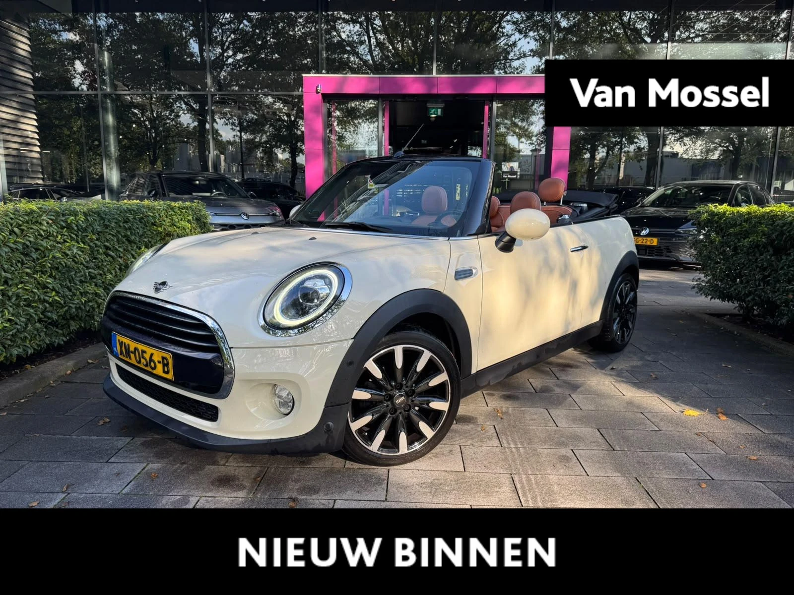 MINI-Cooper Cabrio-image-0