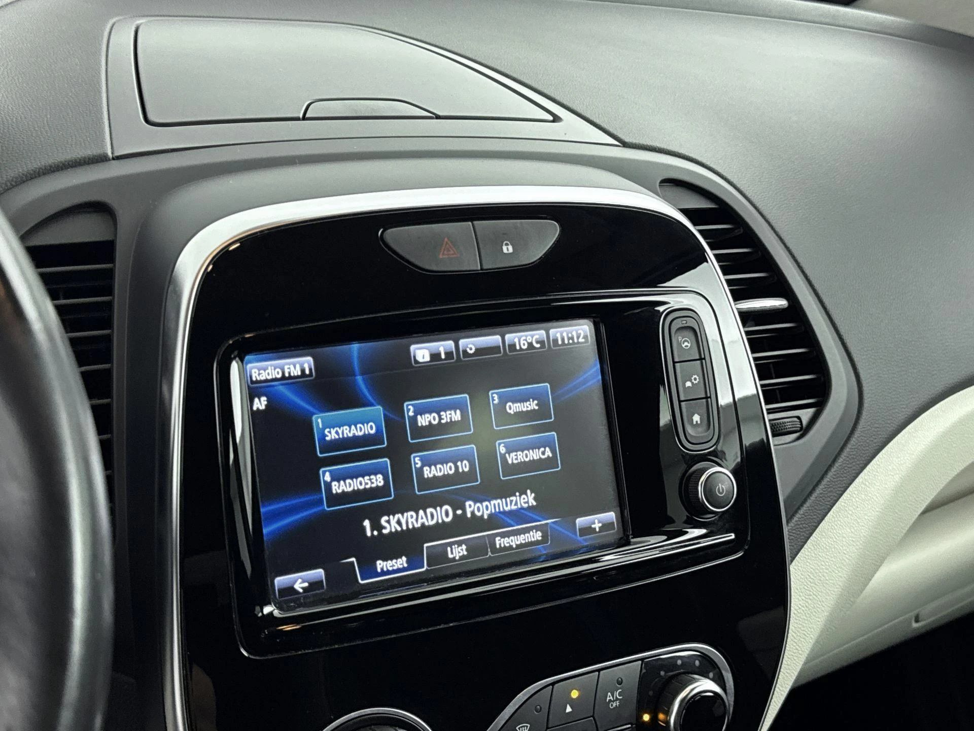 Renault-Captur-image-6