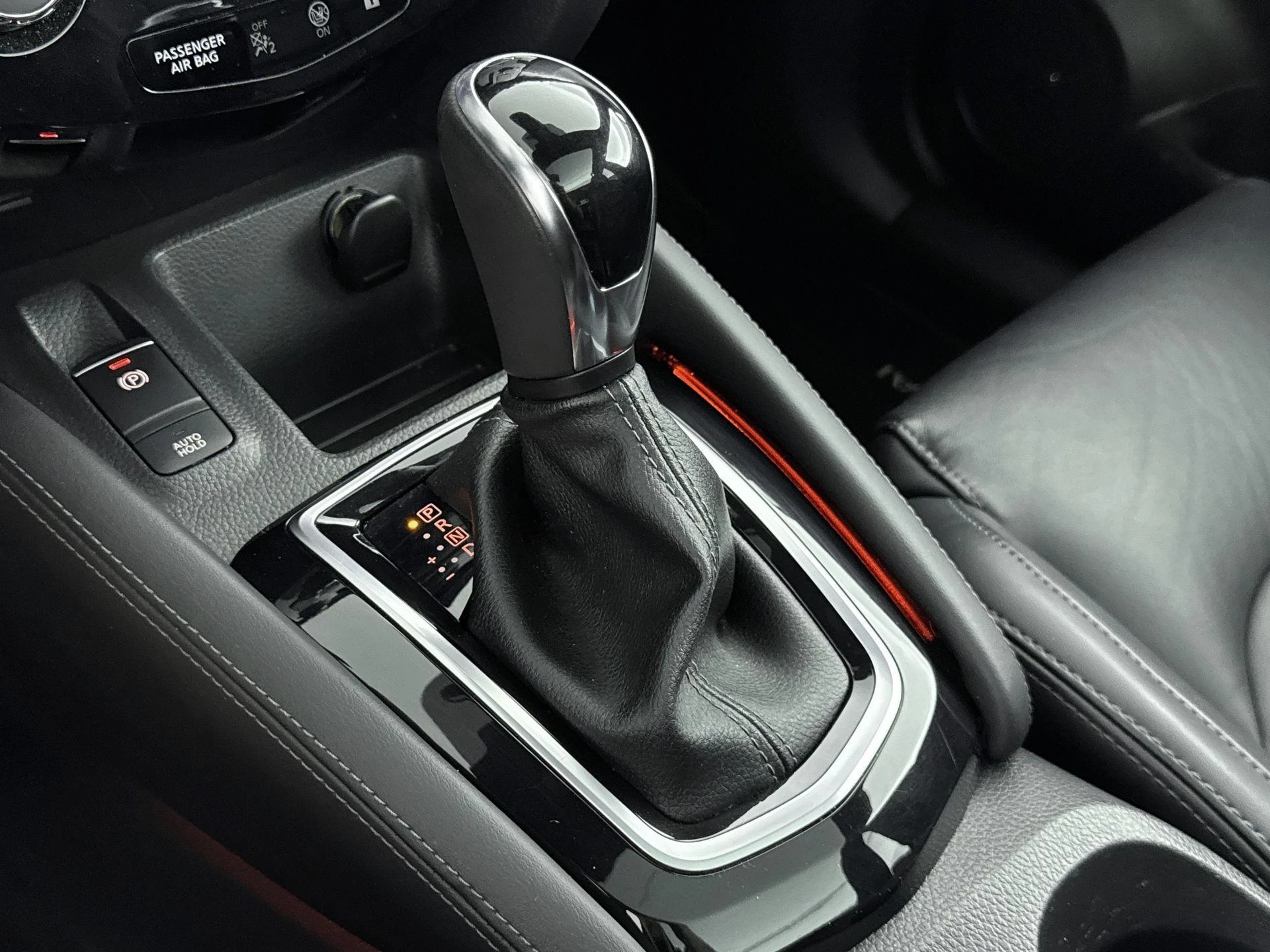 Nissan-QASHQAI-image-25