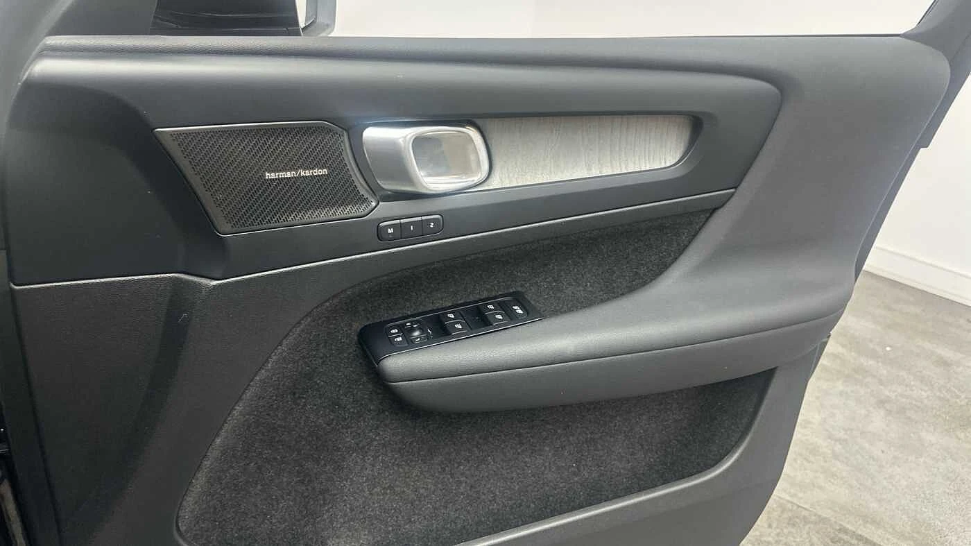 Volvo-XC40-image-44